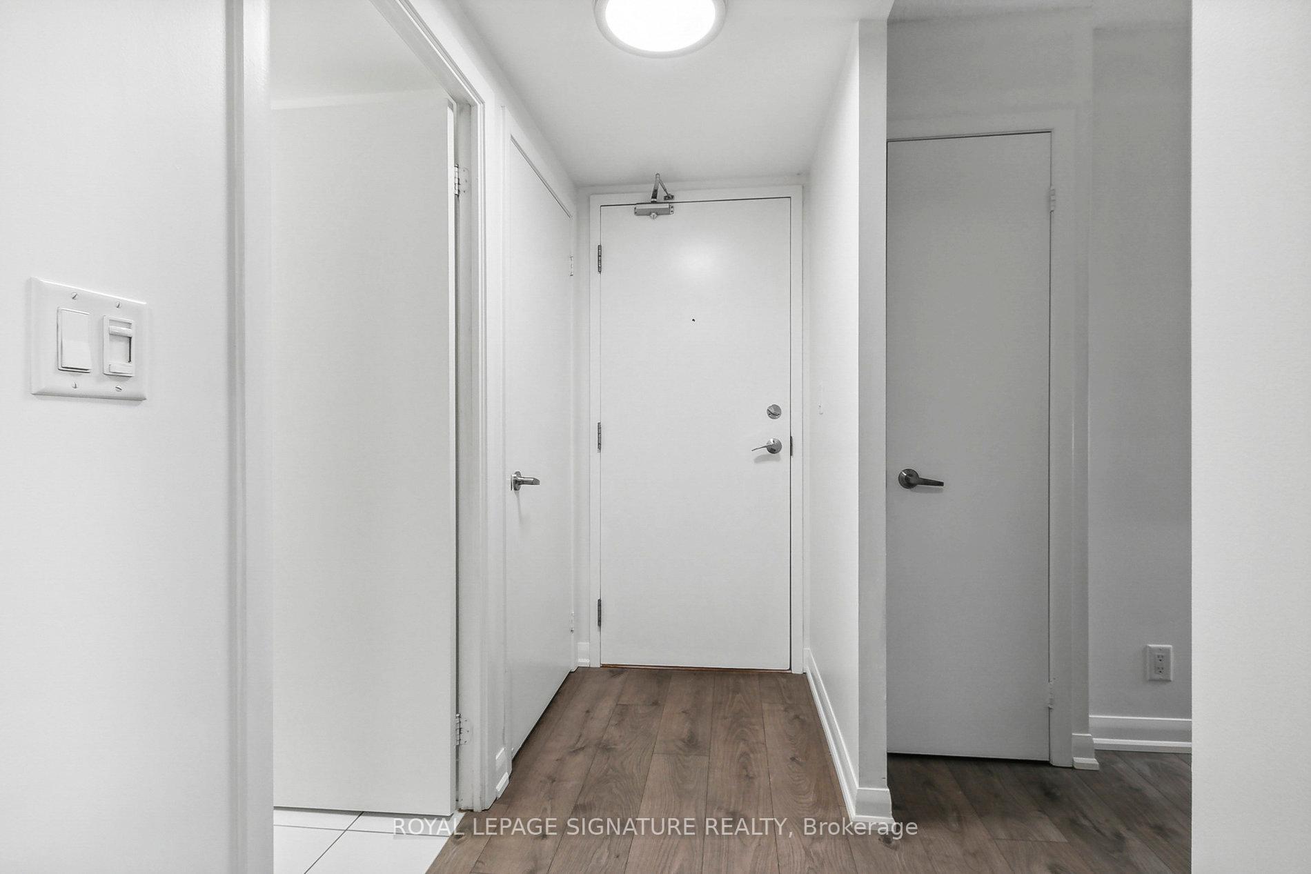 Photo 3 of Unit 304, 600 Fleet Street, Toronto, Niagara — HOMEH