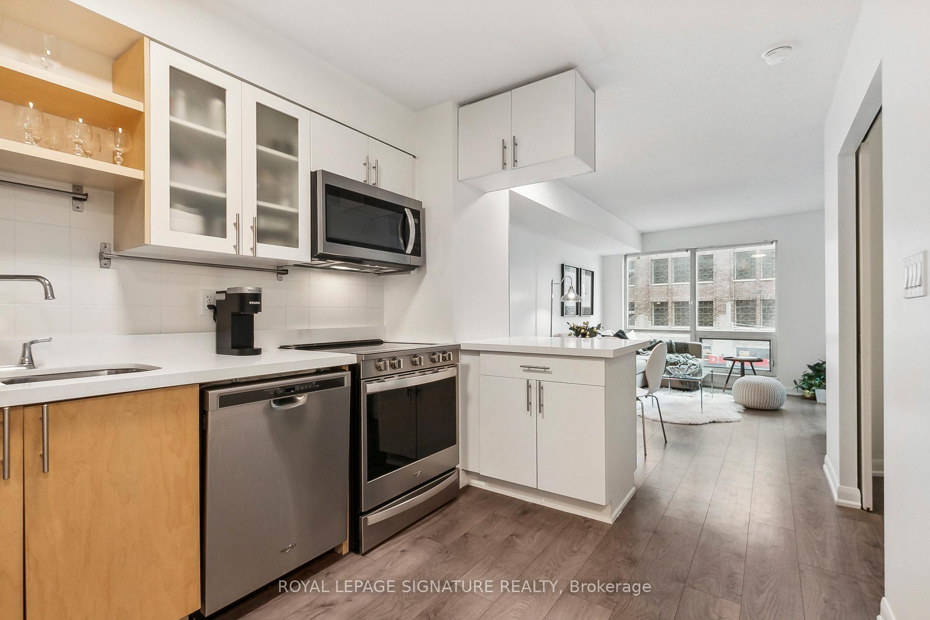Photo 7 of Unit 304, 600 Fleet Street, Toronto, Niagara — HOMEH