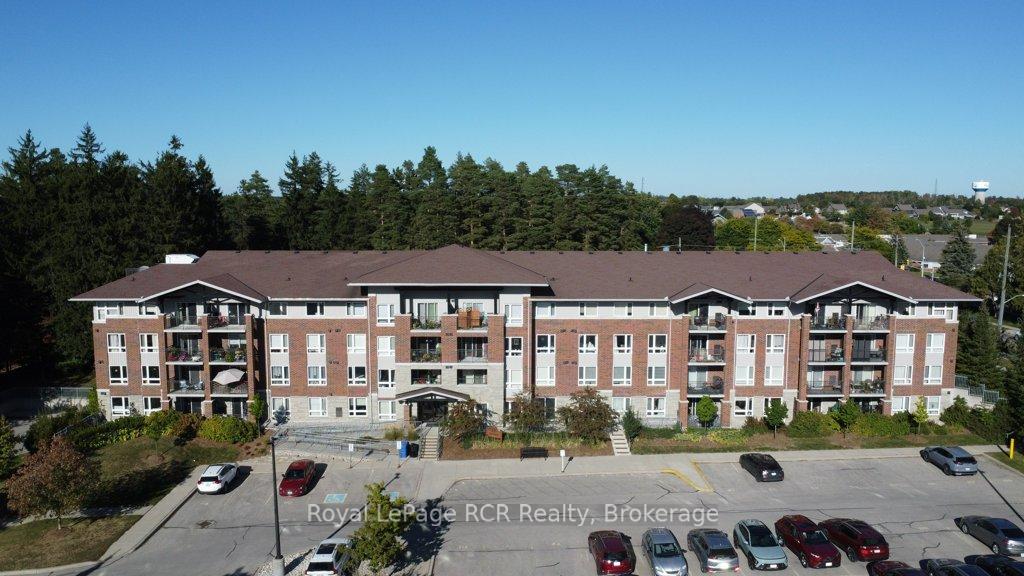 Photo of Unit 214, 645 St David Street S