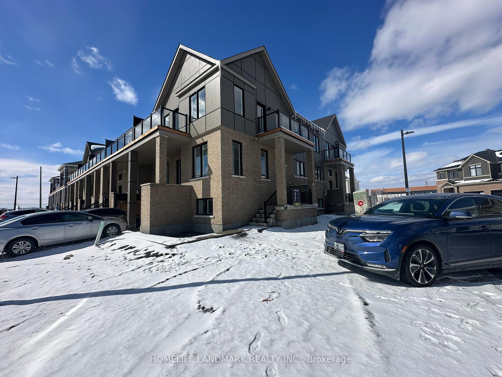 Front of 74 Ryan Reynolds Way