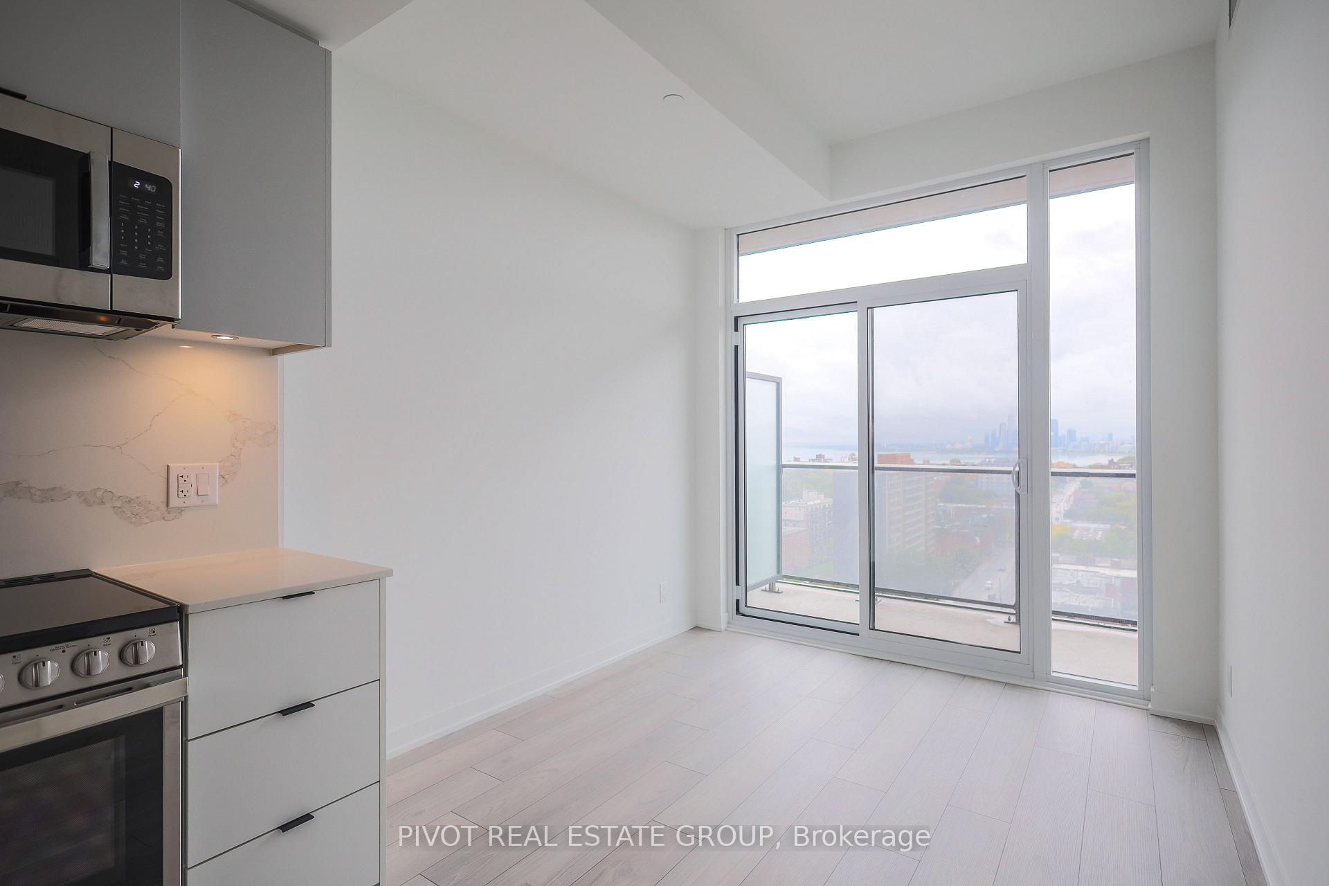 Photo 4 of Unit 1406, 285 Dufferin Street, Toronto, South Parkdale — HOMEH