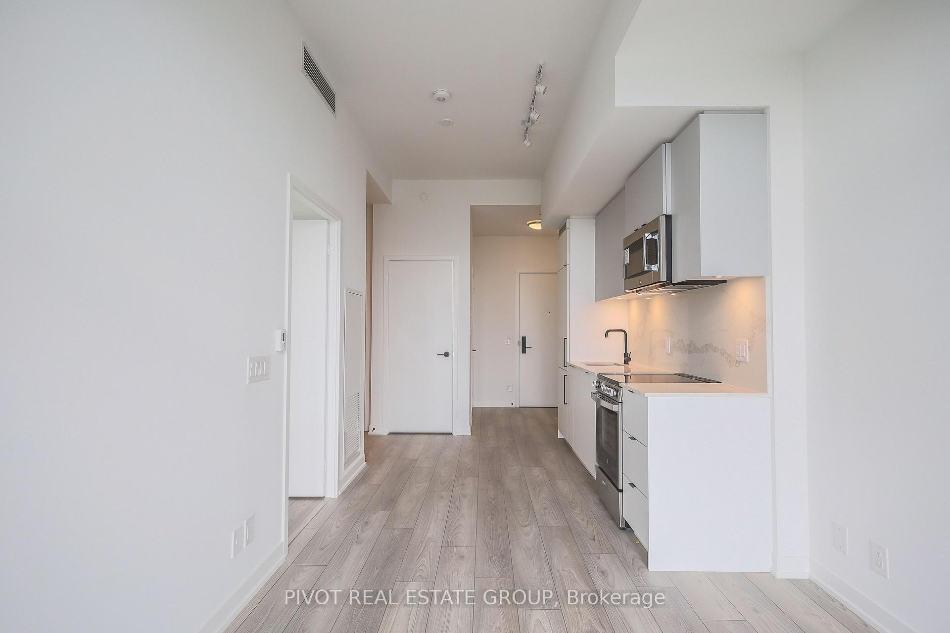 Photo 6 of Unit 1406, 285 Dufferin Street, Toronto, South Parkdale — HOMEH
