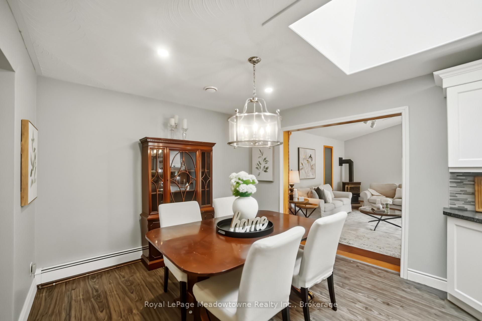 Photo 14 of 12 Huntsman Gate, Hamilton, Freelton — HOMEH