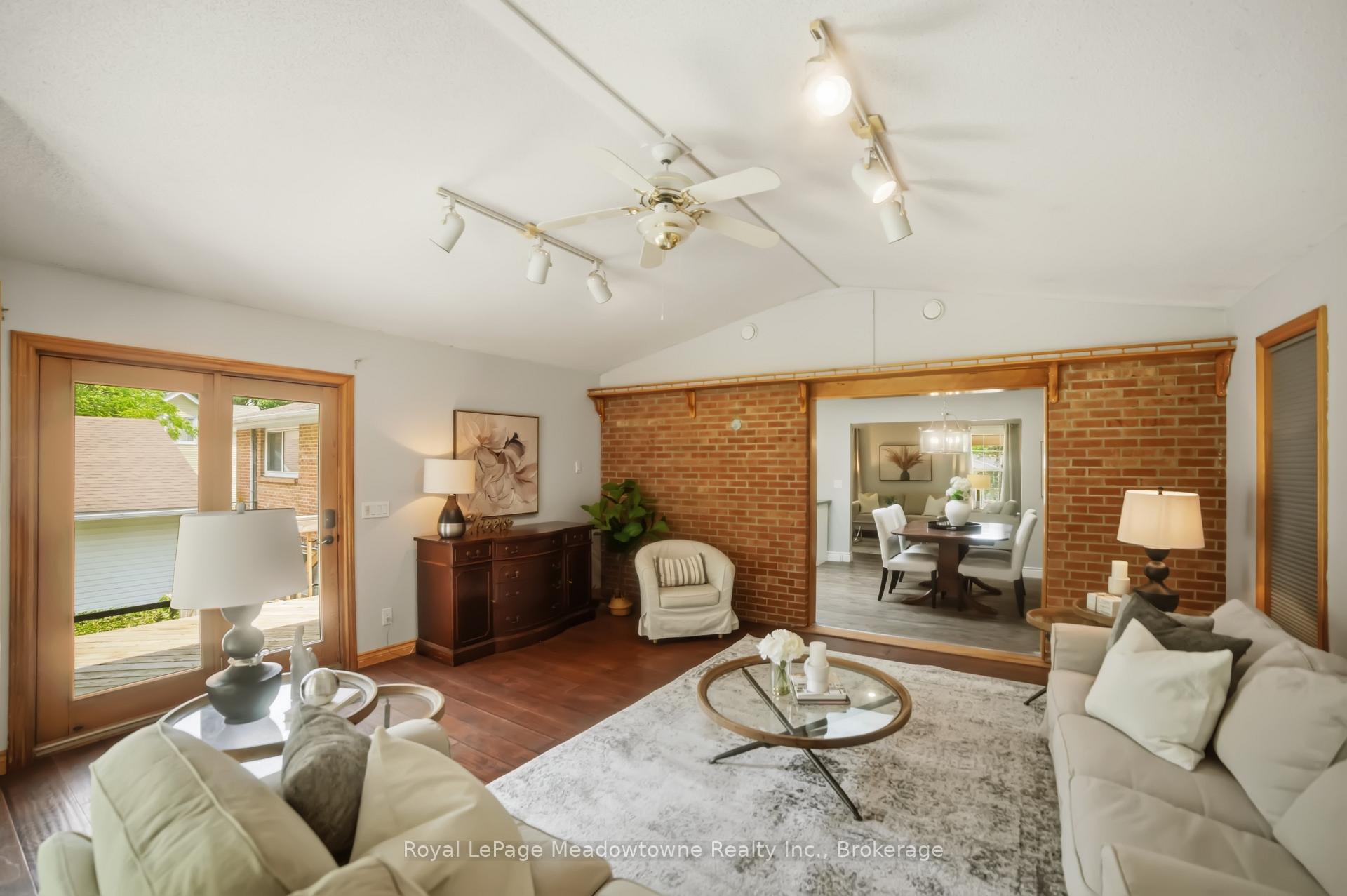 Photo 15 of 12 Huntsman Gate, Hamilton, Freelton — HOMEH