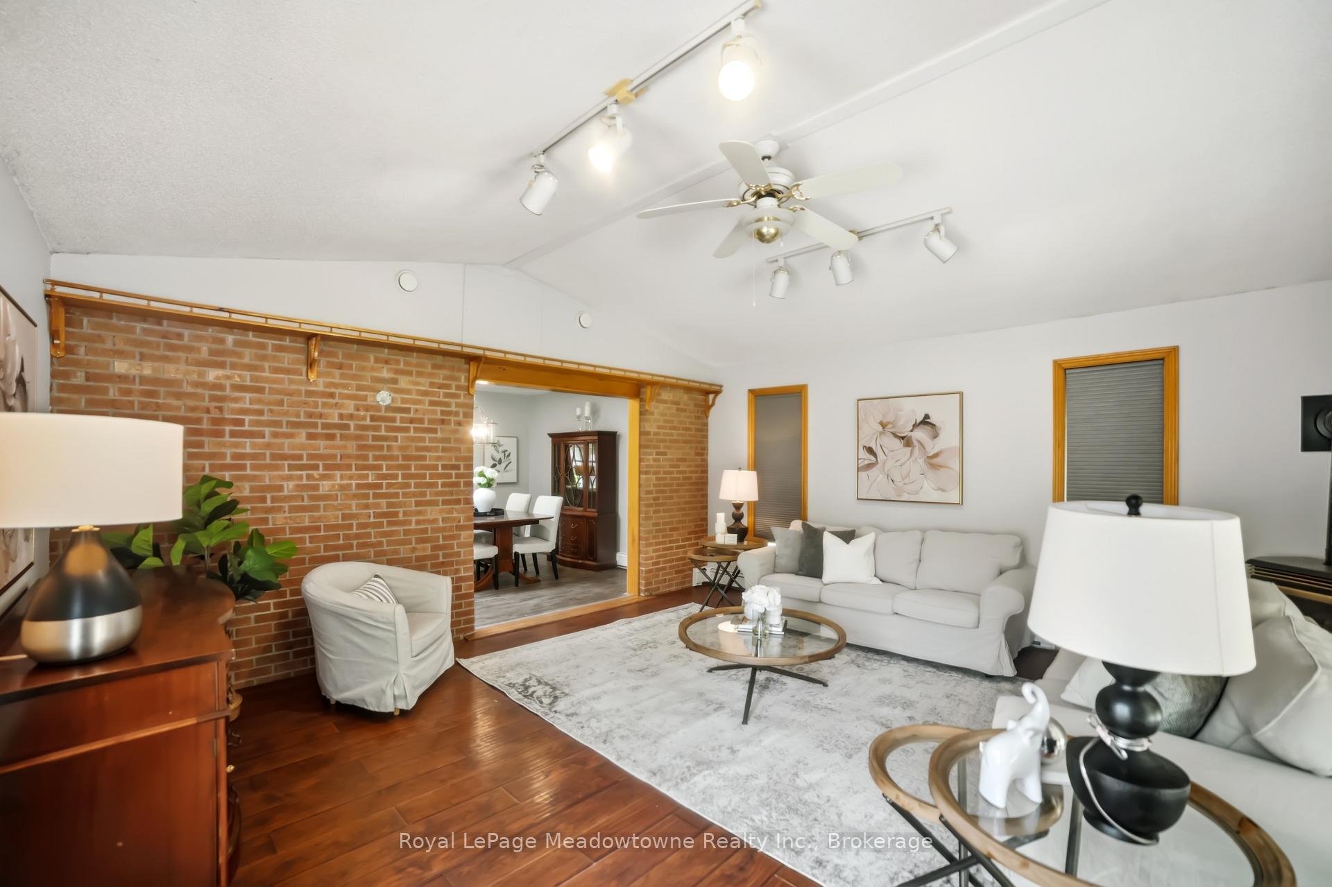 Photo 17 of 12 Huntsman Gate, Hamilton, Freelton — HOMEH