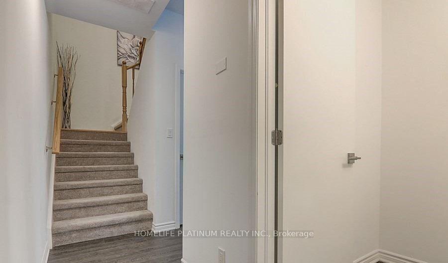 Photo 5 of 13 Falaise Road, Scarborough, West Hill — HOMEH