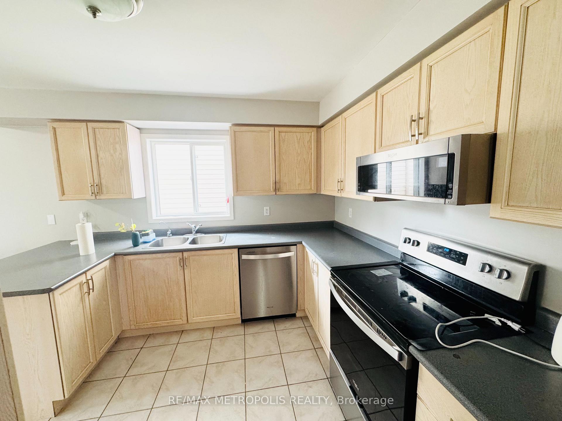 Photo 6 of 33 Palomino Place, Whitby, Pringle Creek — HOMEH