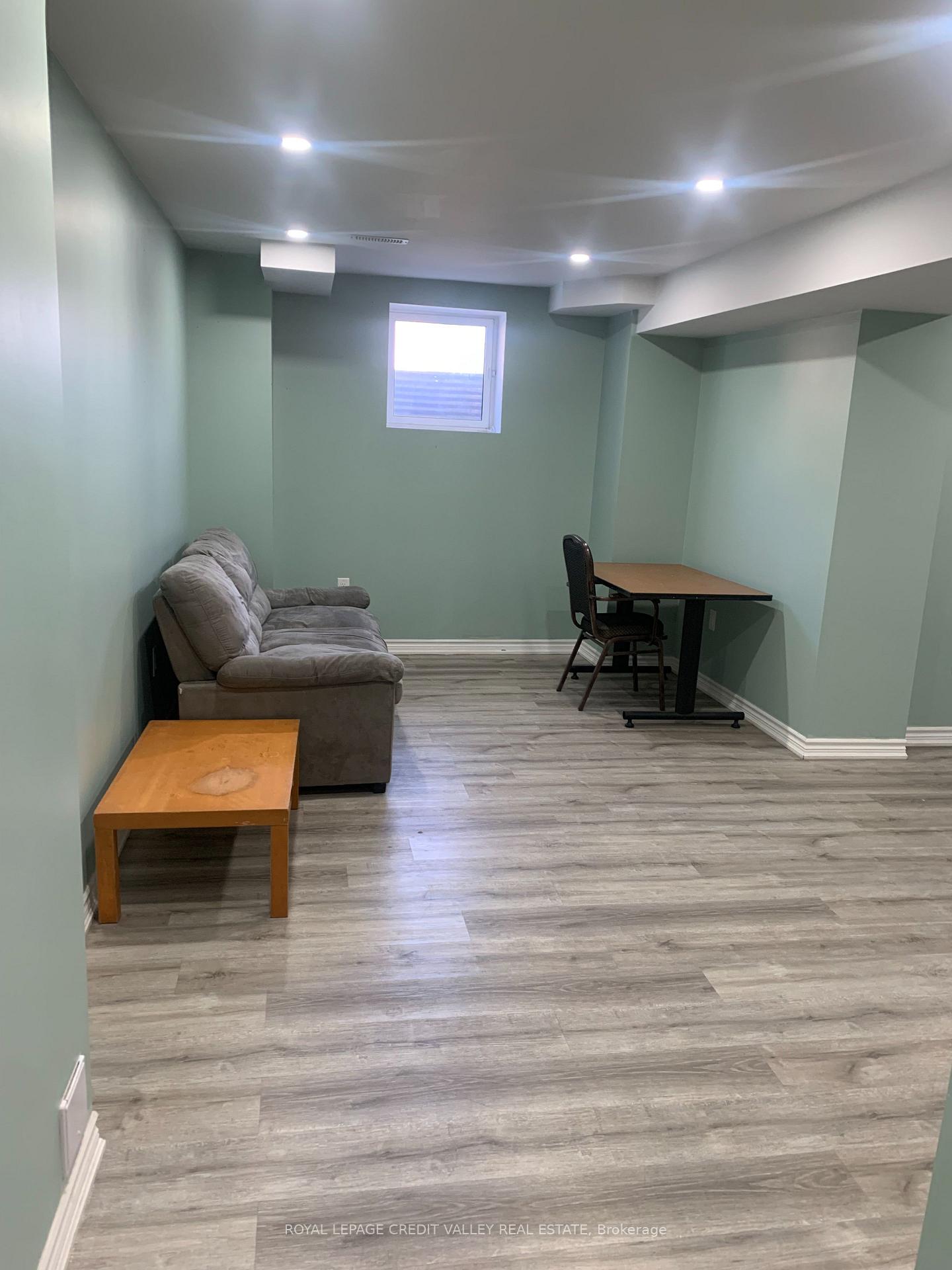 Photo 7 of 4 Bonnie Braes Drive, Brampton, Credit Valley — HOMEH
