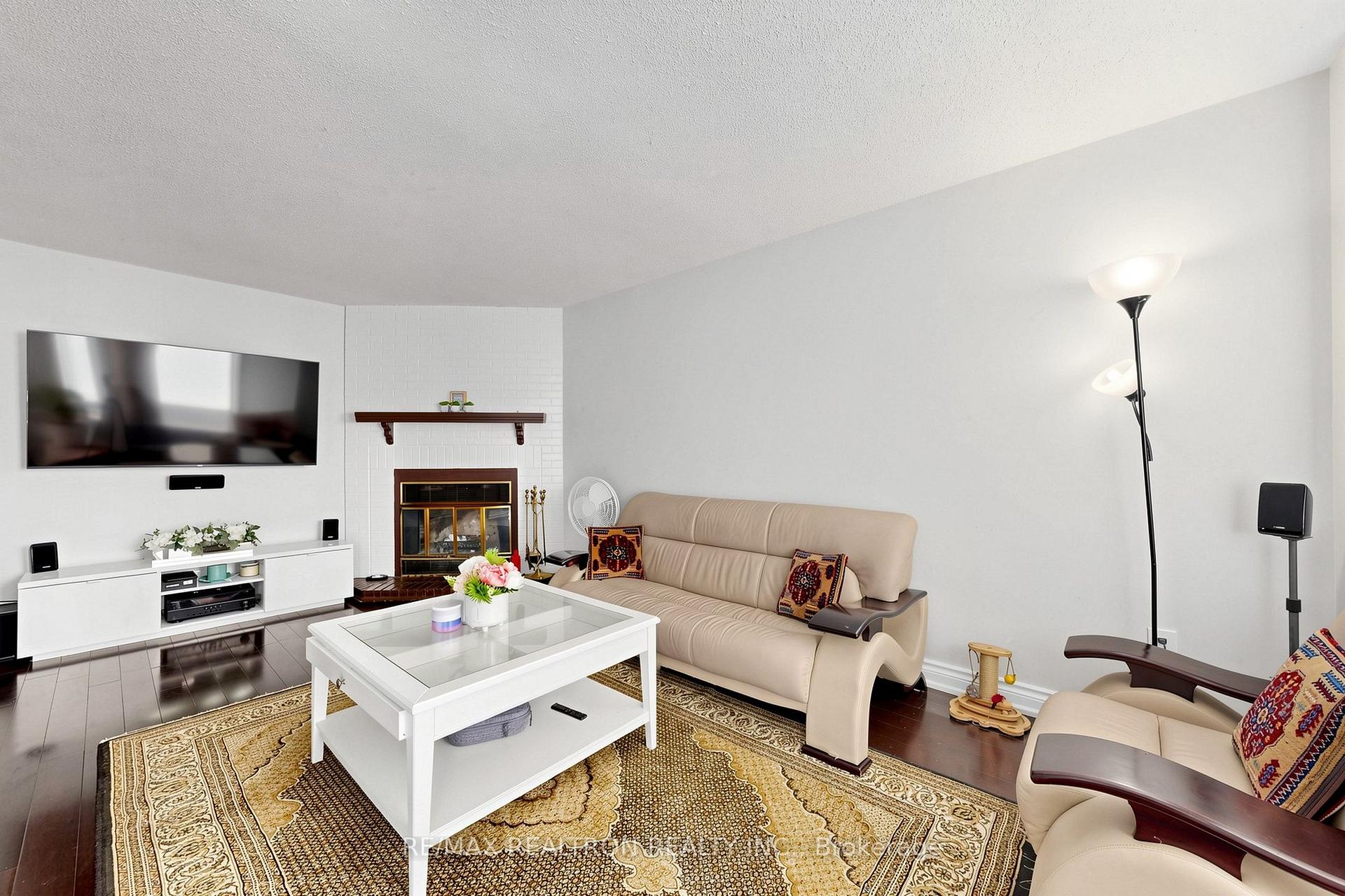 Photo 13 of 102 Kearney Drive, Ajax, Central West — HOMEH
