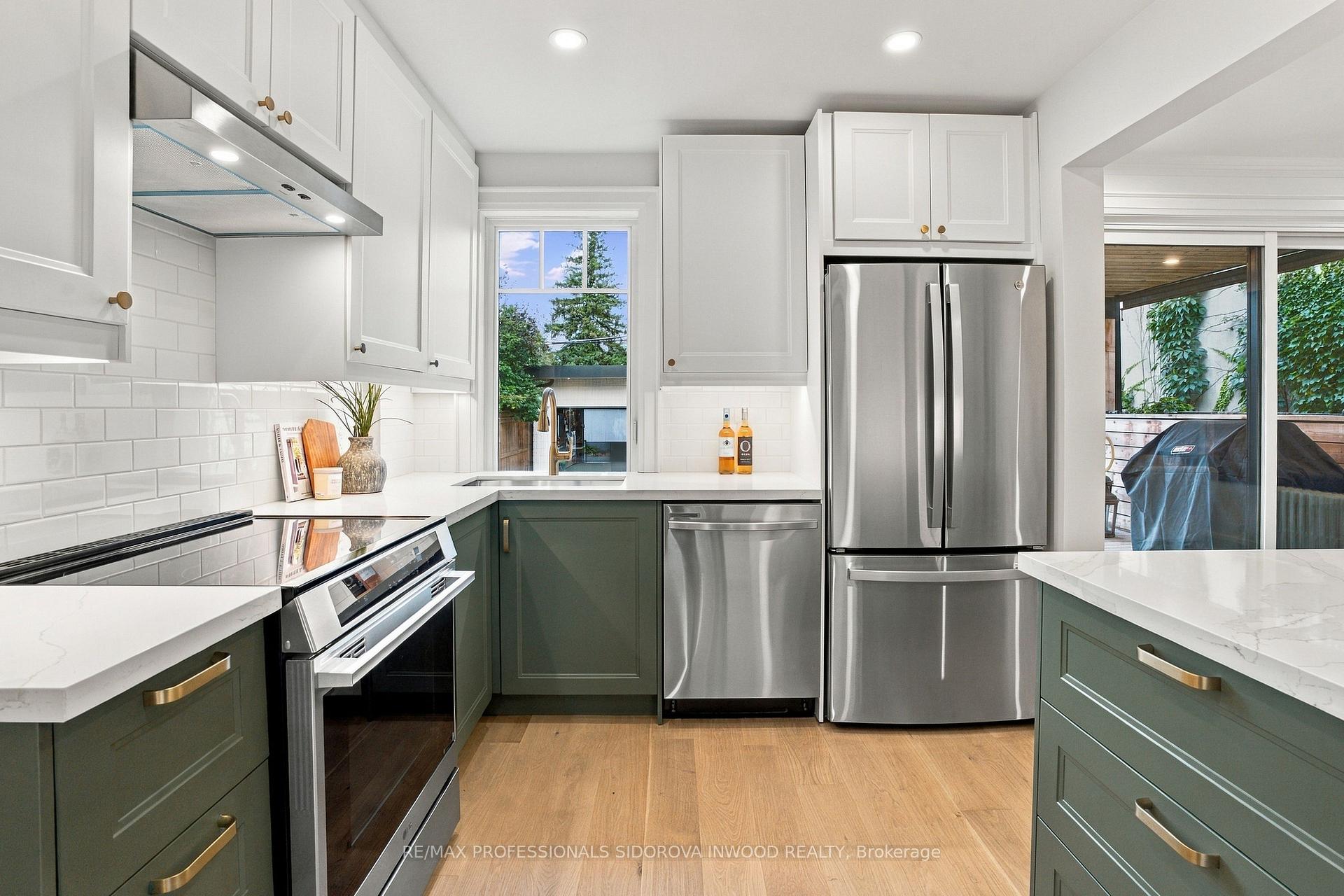 Photo 12 of 227 Windermere Avenue, Toronto, High Park-Swansea — HOMEH