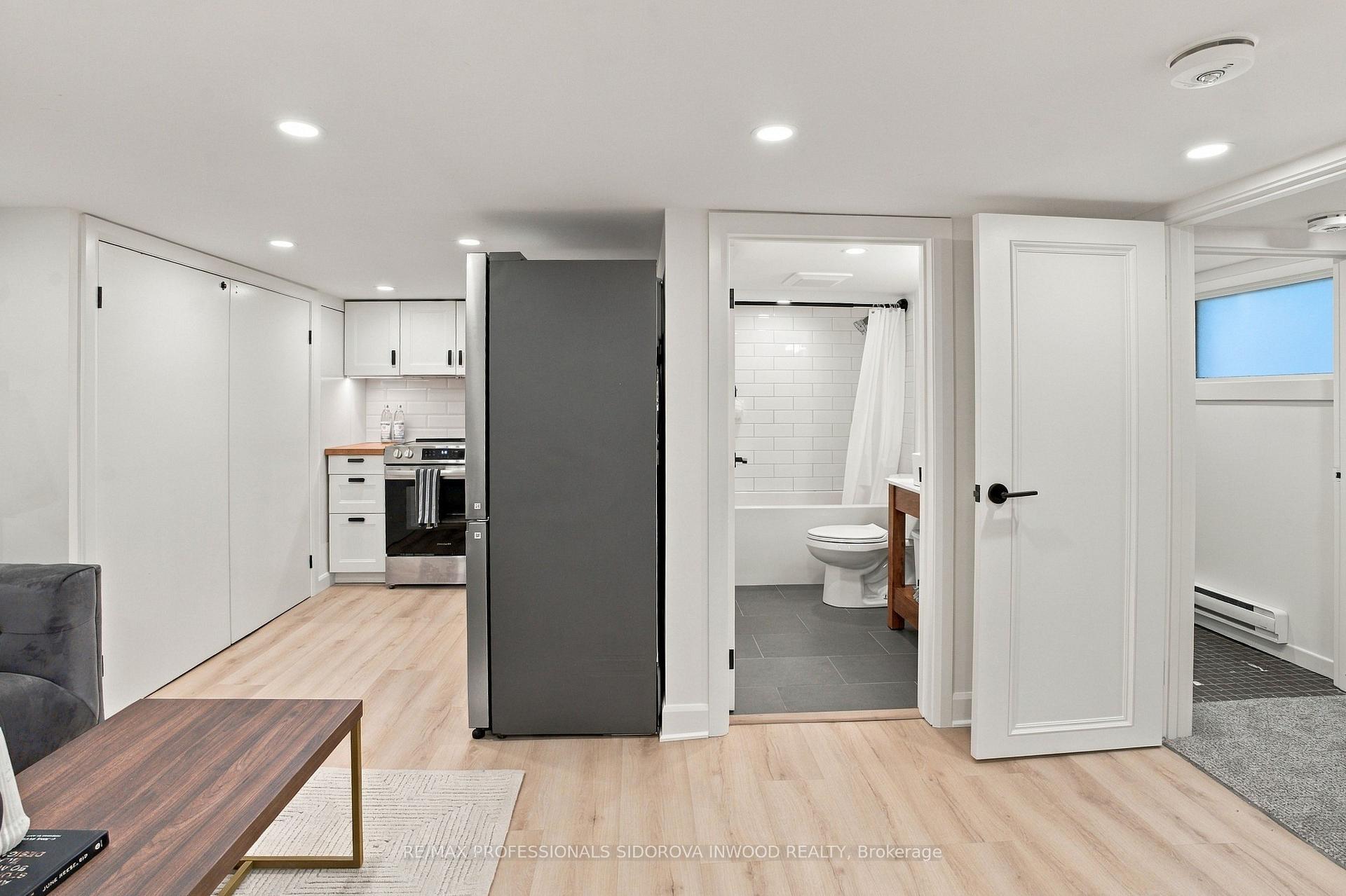 Photo 27 of 227 Windermere Avenue, Toronto, High Park-Swansea — HOMEH