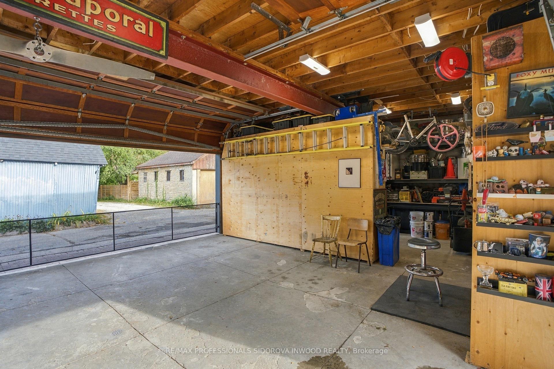 Photo 37 of 227 Windermere Avenue, Toronto, High Park-Swansea — HOMEH