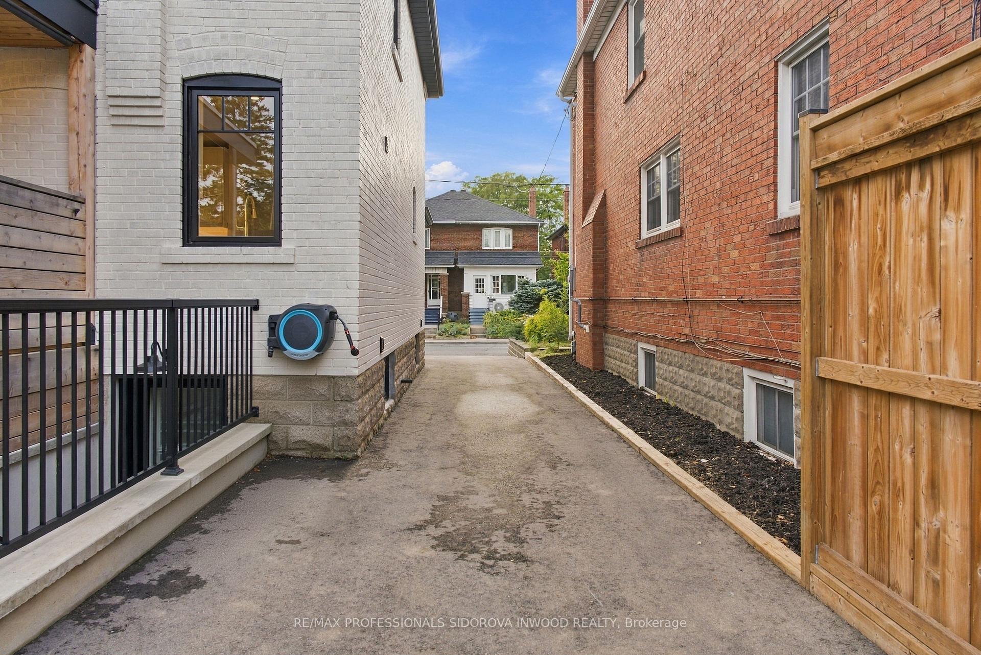 Photo 39 of 227 Windermere Avenue, Toronto, High Park-Swansea — HOMEH