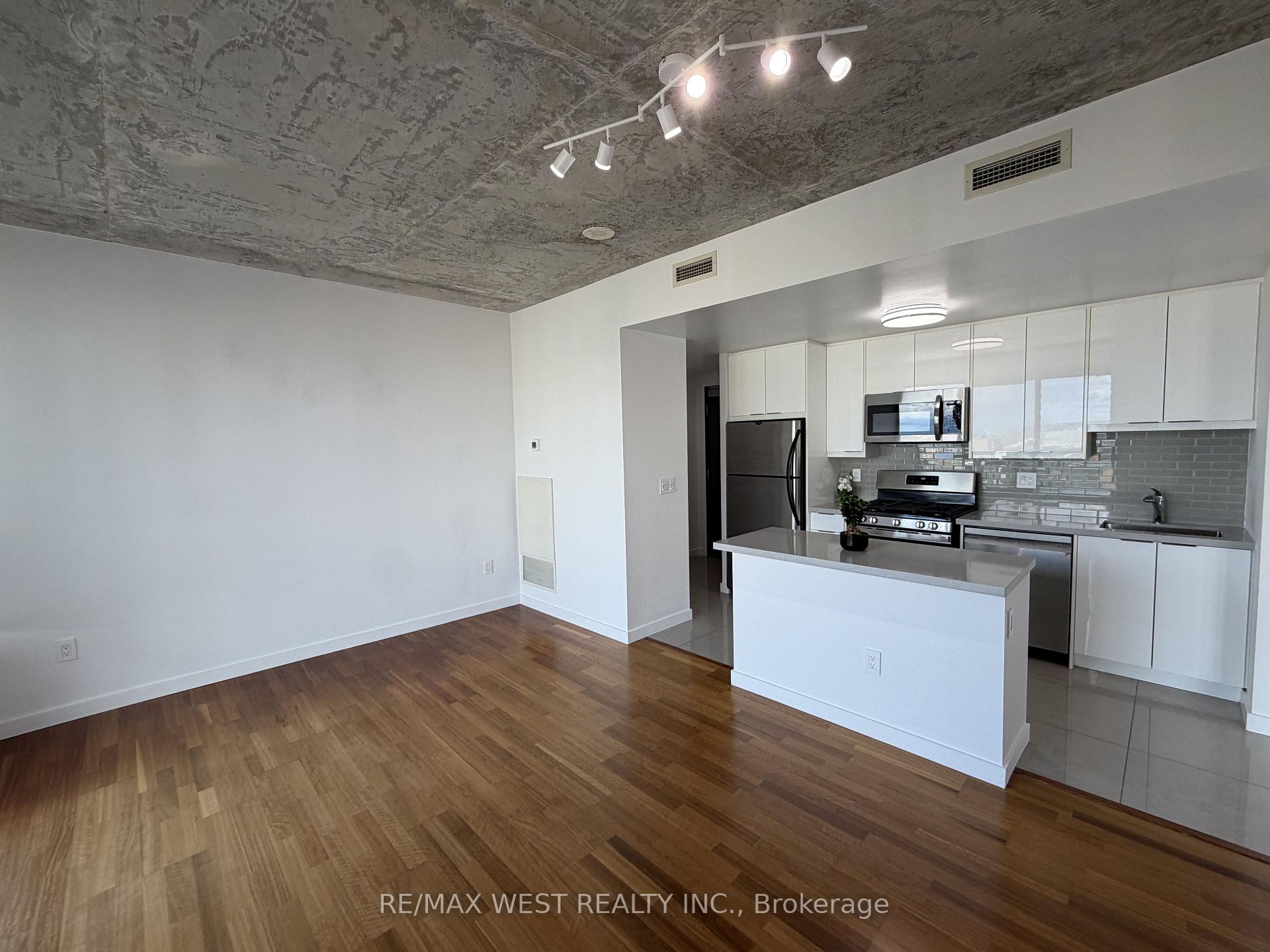 Photo 5 of Unit 2408, 281 Mutual Street, Toronto, Church-Yonge Corridor — HOMEH