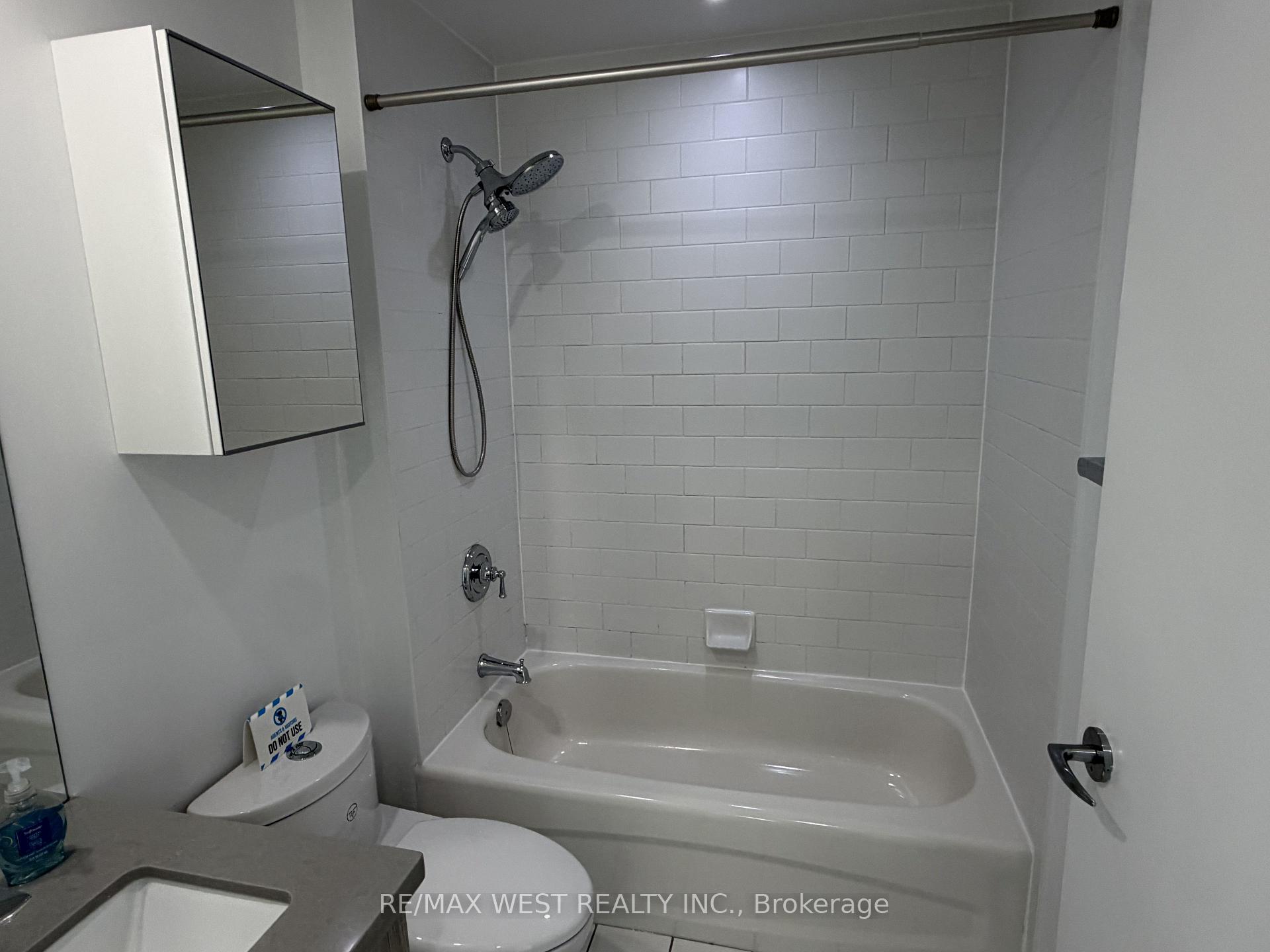 Photo 13 of Unit 2408, 281 Mutual Street, Toronto, Church-Yonge Corridor — HOMEH