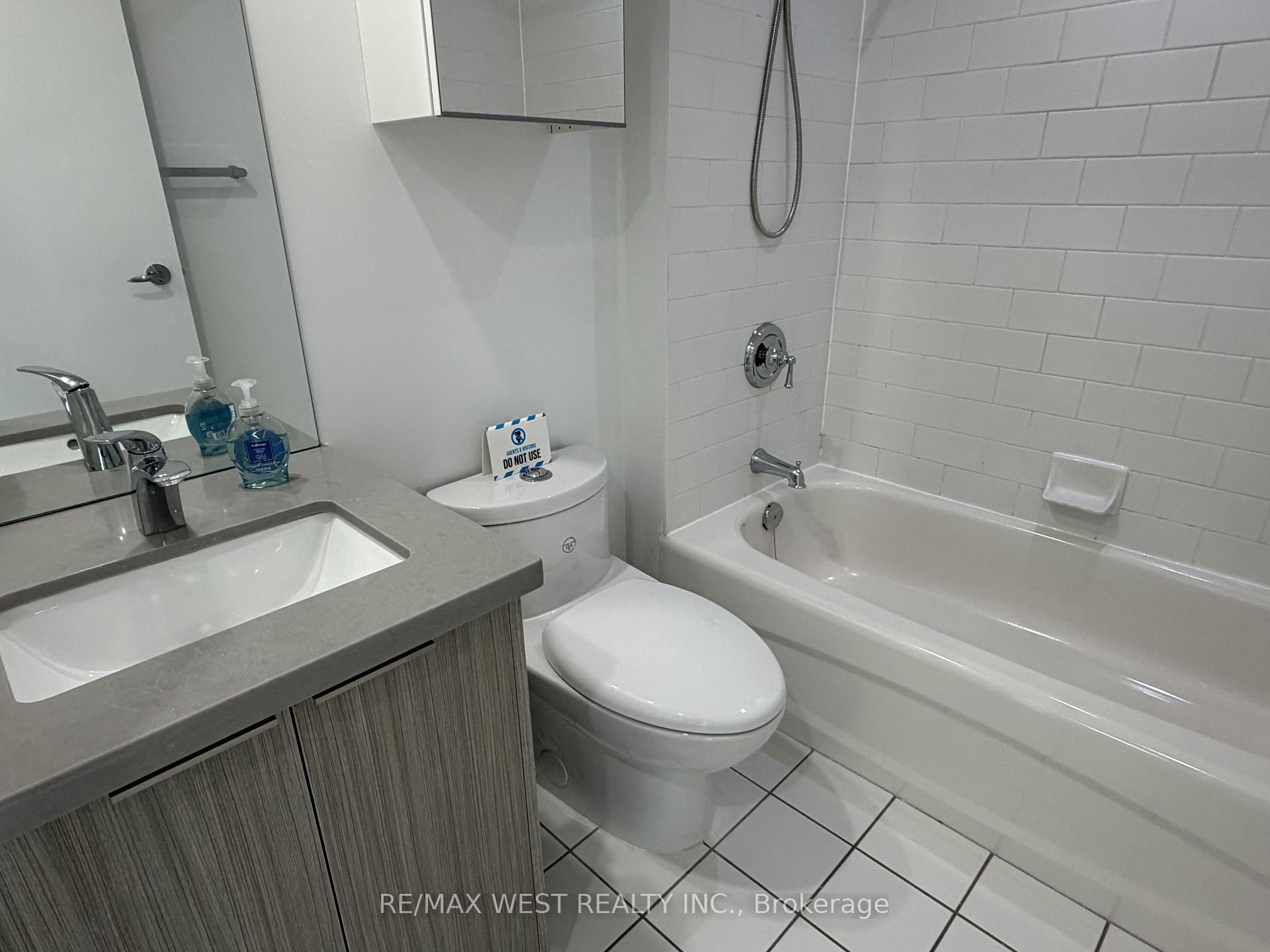 Photo 14 of Unit 2408, 281 Mutual Street, Toronto, Church-Yonge Corridor — HOMEH
