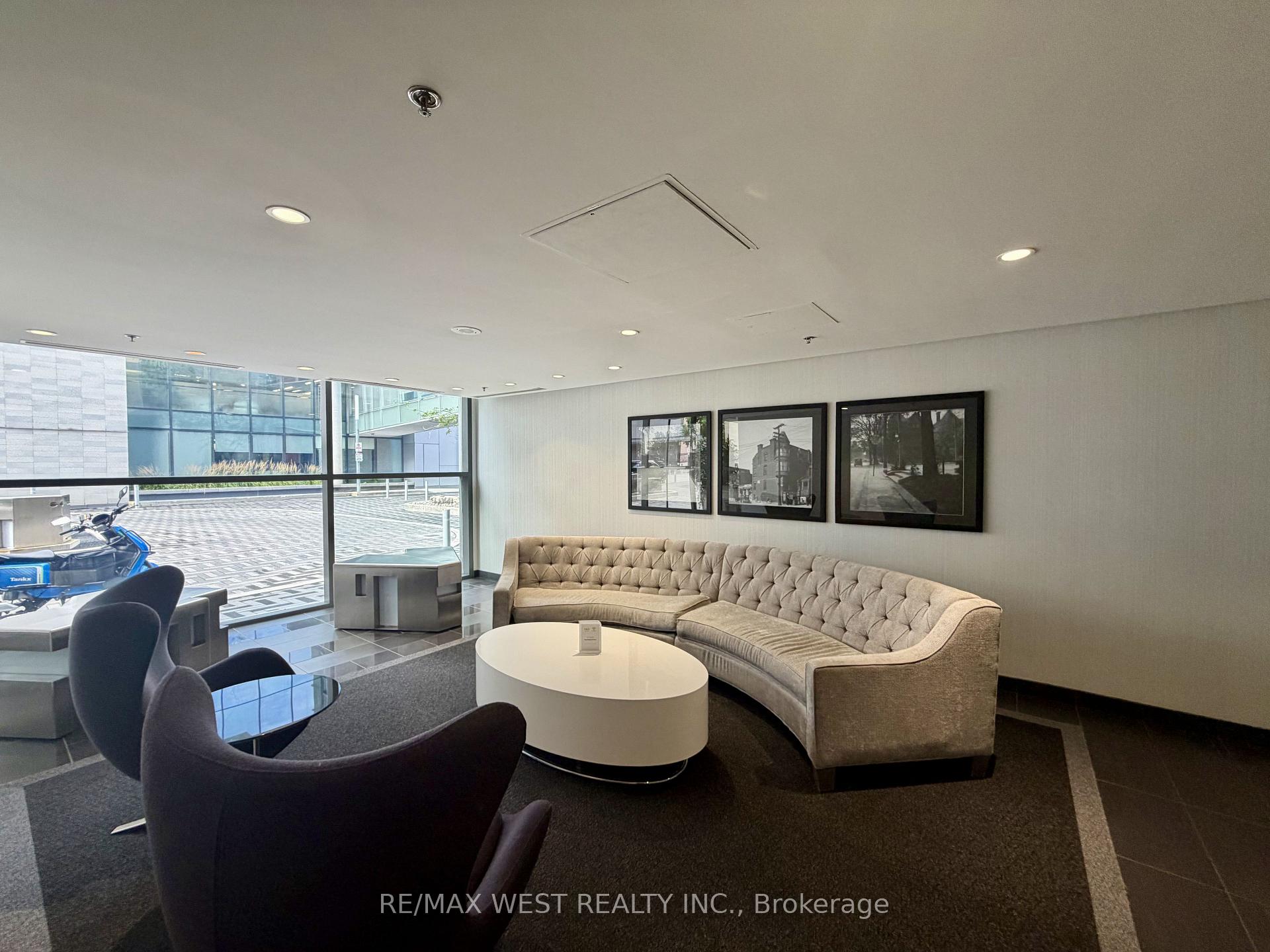 Photo 19 of Unit 2408, 281 Mutual Street, Toronto, Church-Yonge Corridor — HOMEH