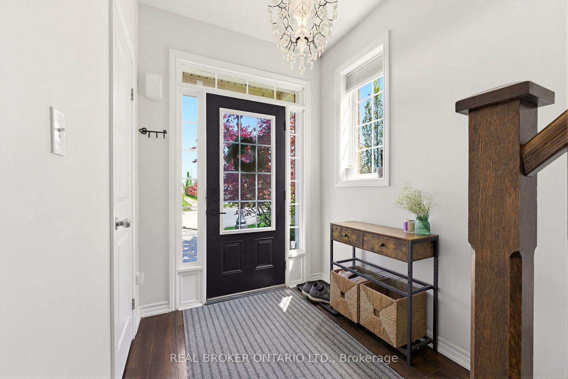Photo 3 of 100 Chester Drive, Cambridge, Christopher-Champlain — HOMEH