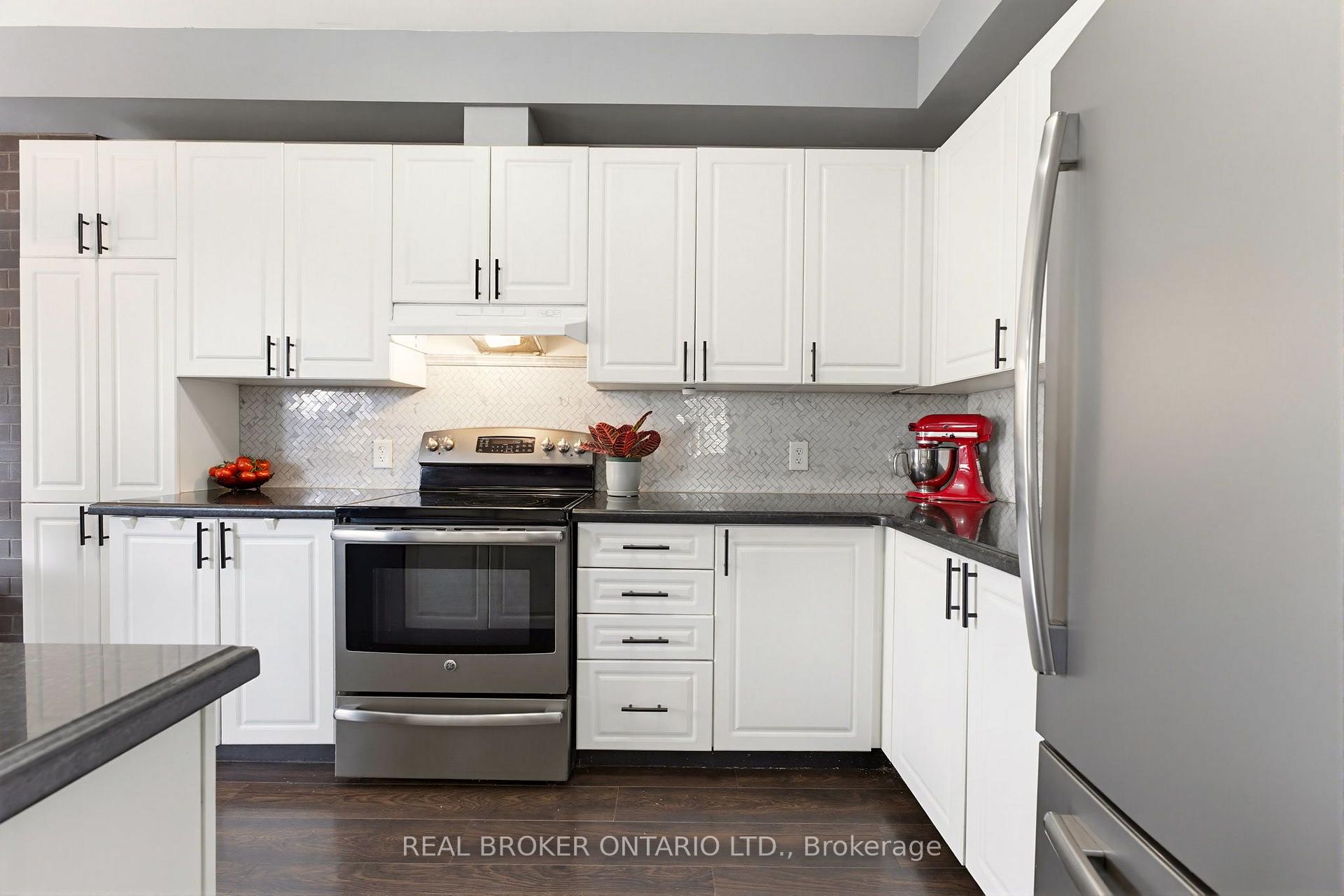 Photo 6 of 100 Chester Drive, Cambridge, Christopher-Champlain — HOMEH