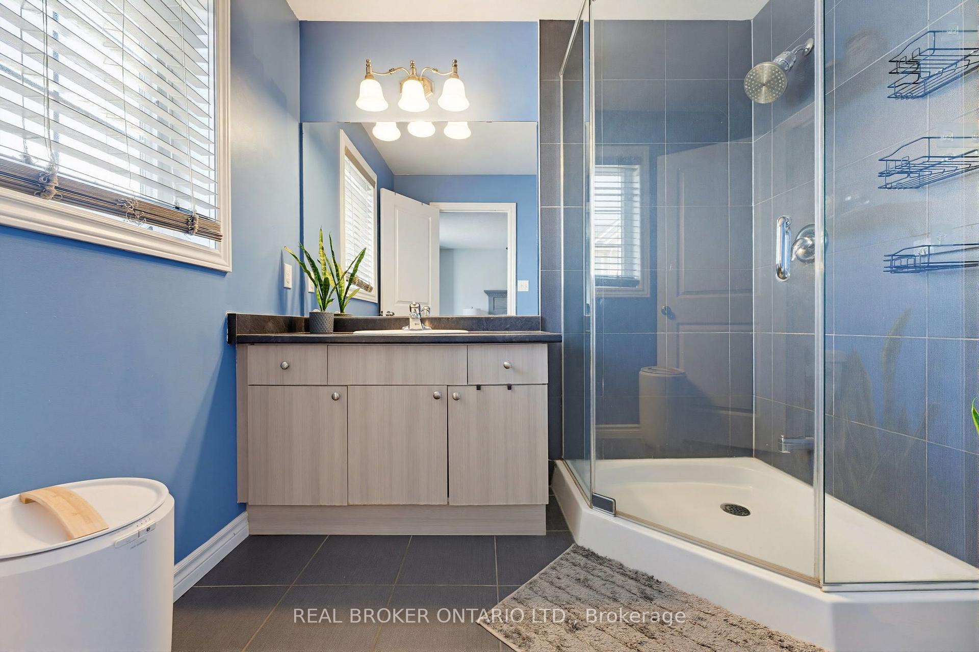 Photo 17 of 100 Chester Drive, Cambridge, Christopher-Champlain — HOMEH