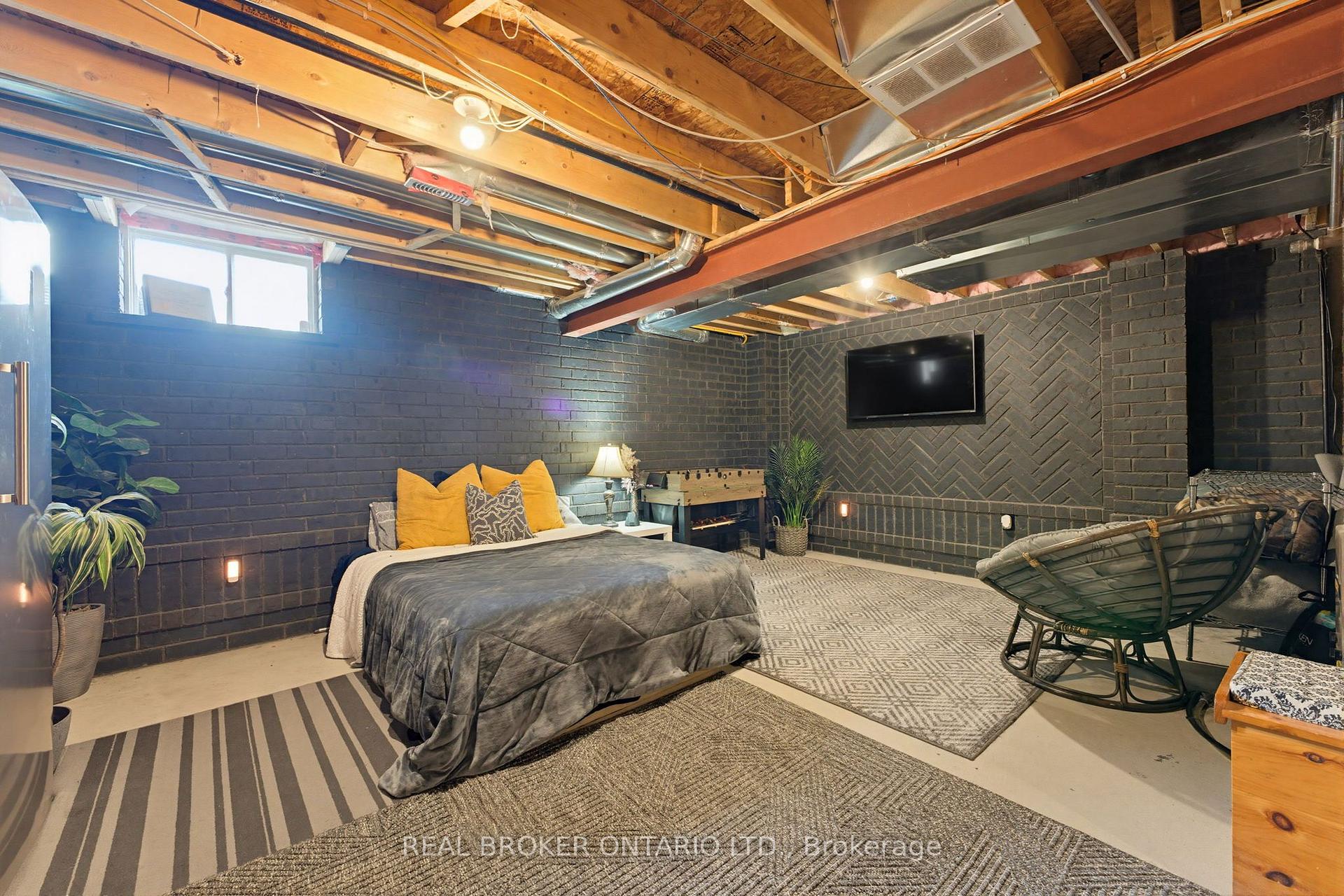 Photo 21 of 100 Chester Drive, Cambridge, Christopher-Champlain — HOMEH