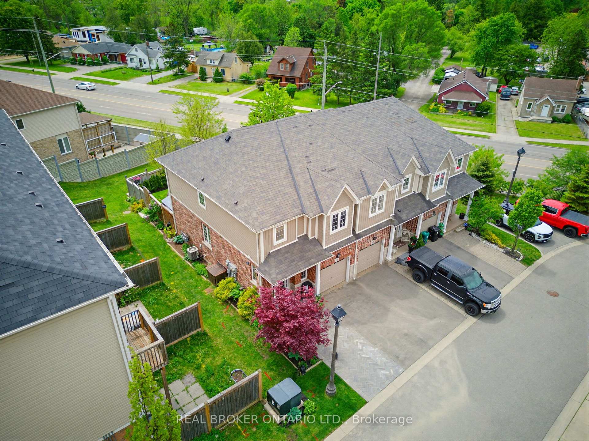 Photo 32 of 100 Chester Drive, Cambridge, Christopher-Champlain — HOMEH
