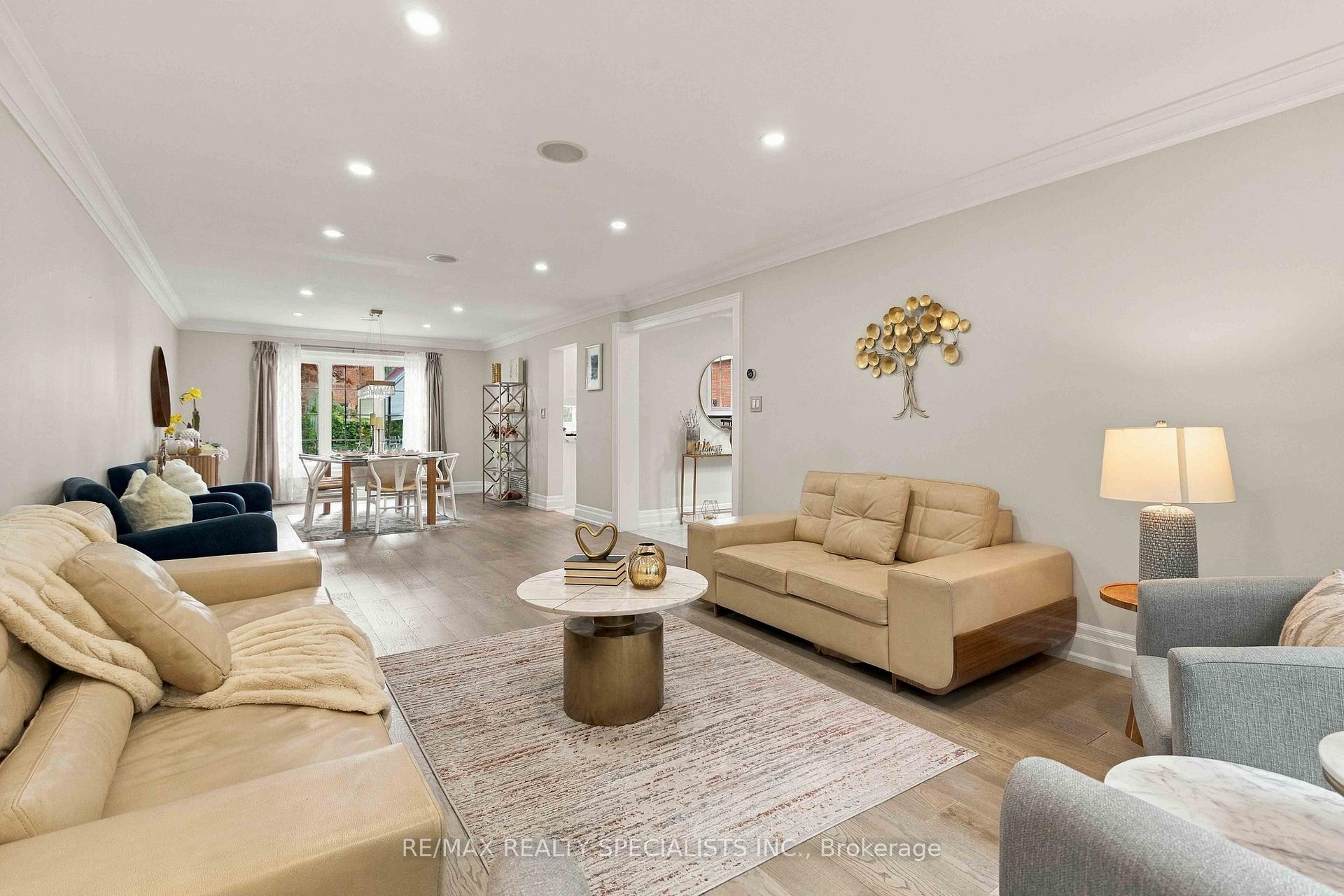Photo 8 of 2255 Prince John Boulevard, Mississauga, Sheridan — HOMEH