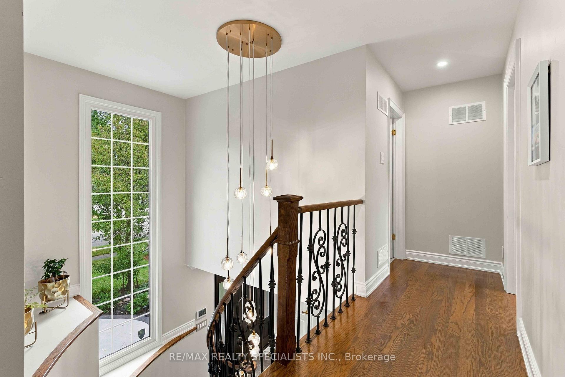 Photo 18 of 2255 Prince John Boulevard, Mississauga, Sheridan — HOMEH