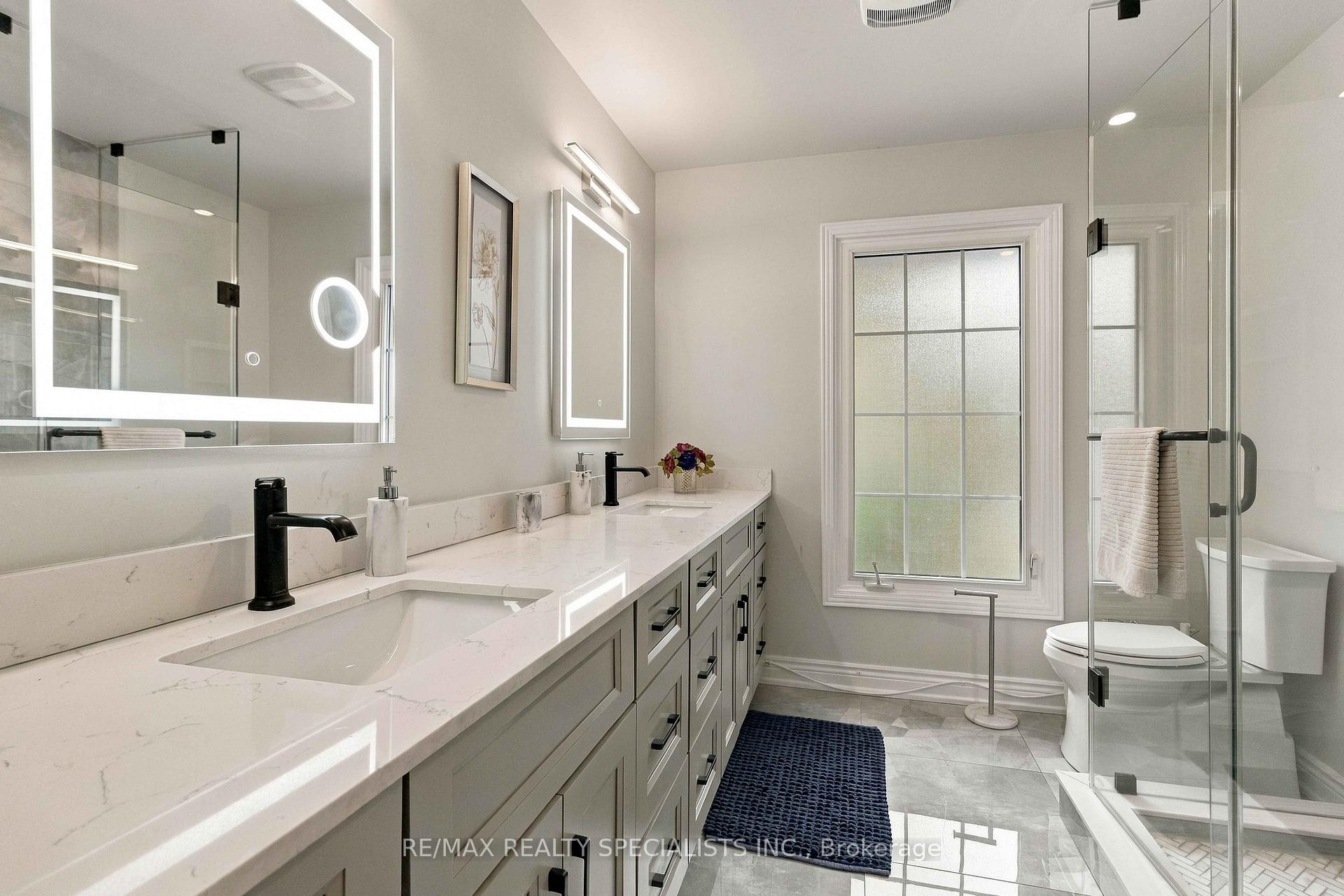Photo 19 of 2255 Prince John Boulevard, Mississauga, Sheridan — HOMEH