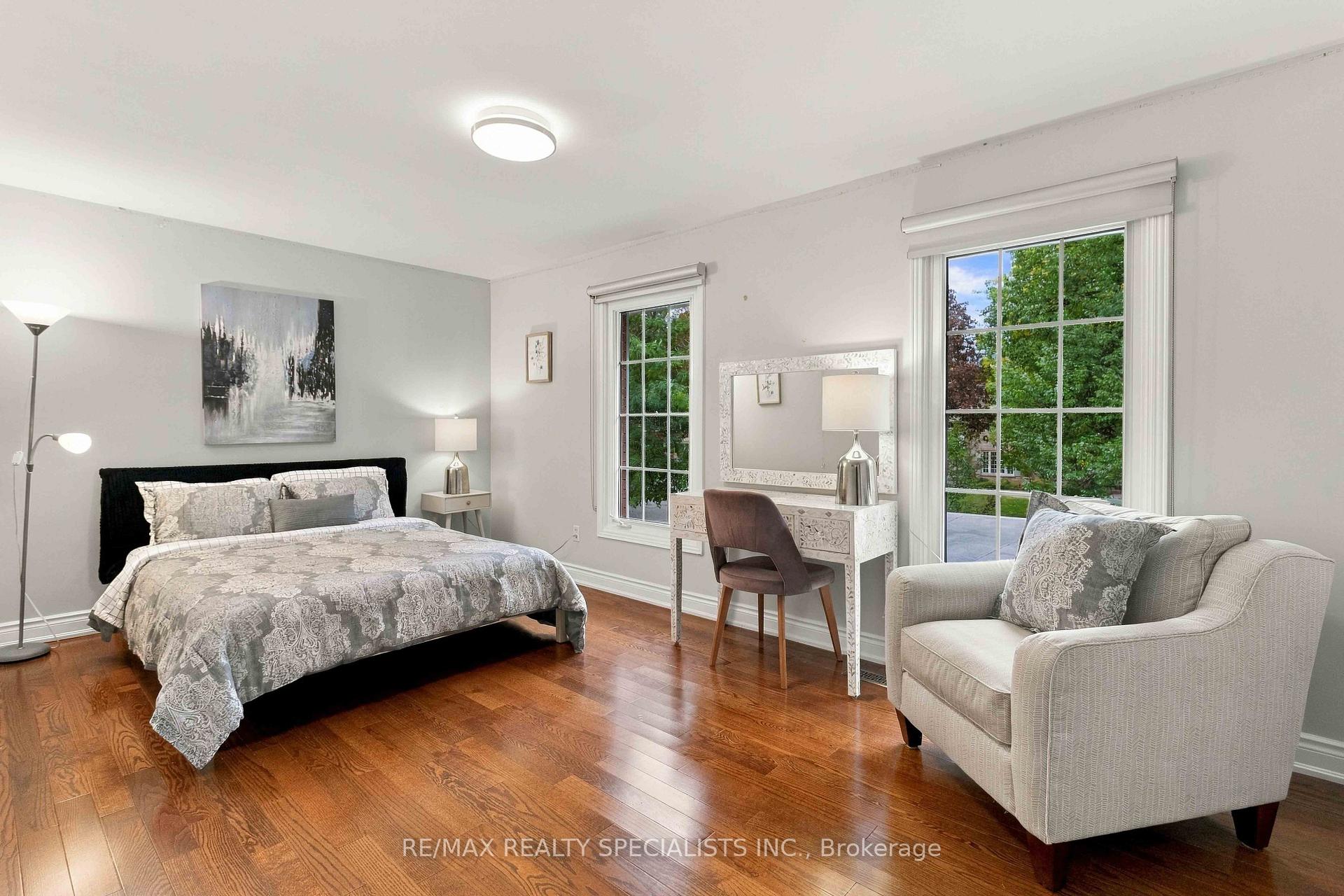 Photo 28 of 2255 Prince John Boulevard, Mississauga, Sheridan — HOMEH