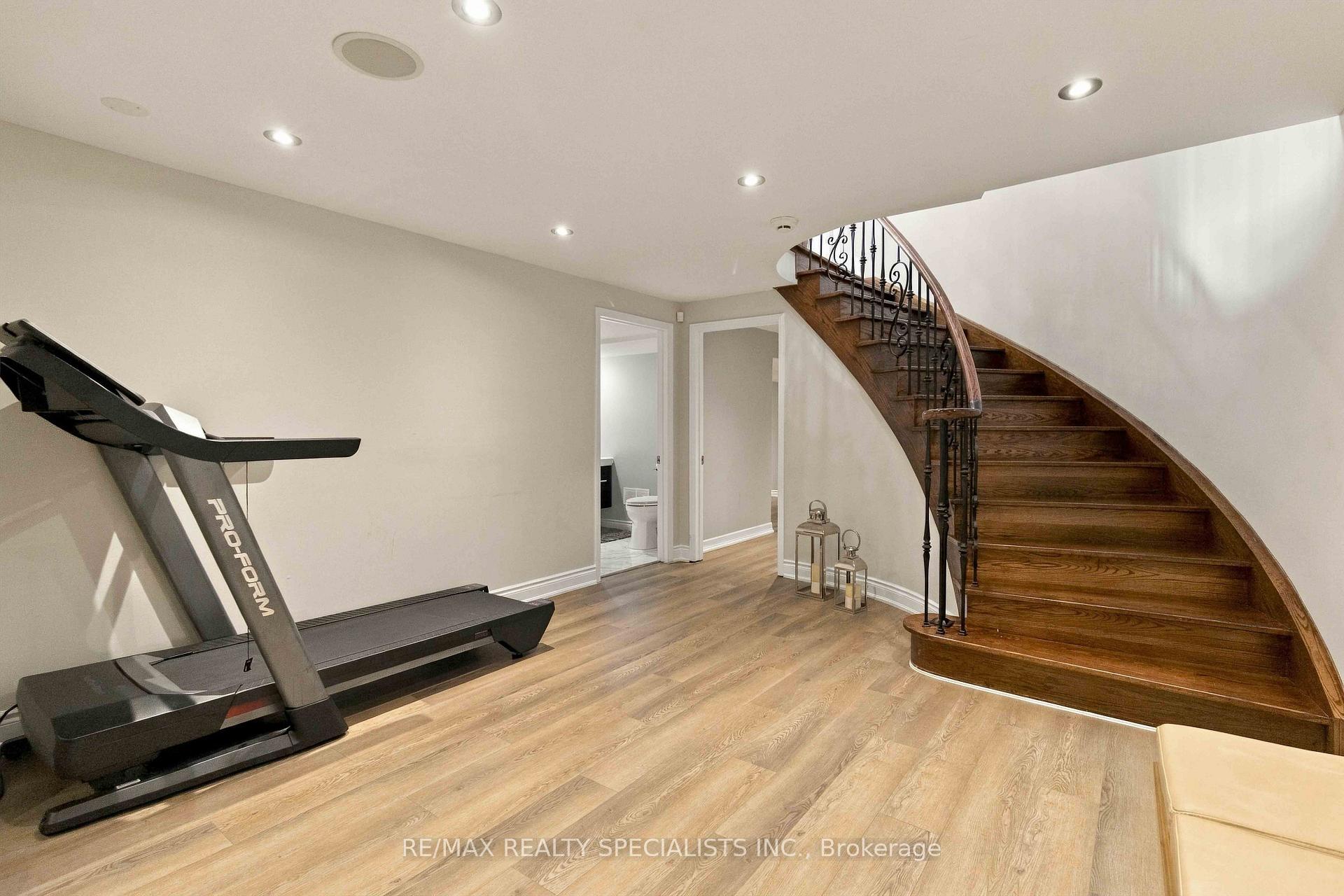 Photo 30 of 2255 Prince John Boulevard, Mississauga, Sheridan — HOMEH