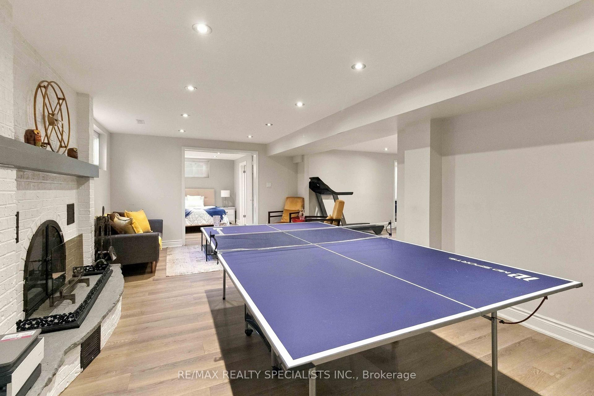 Photo 32 of 2255 Prince John Boulevard, Mississauga, Sheridan — HOMEH