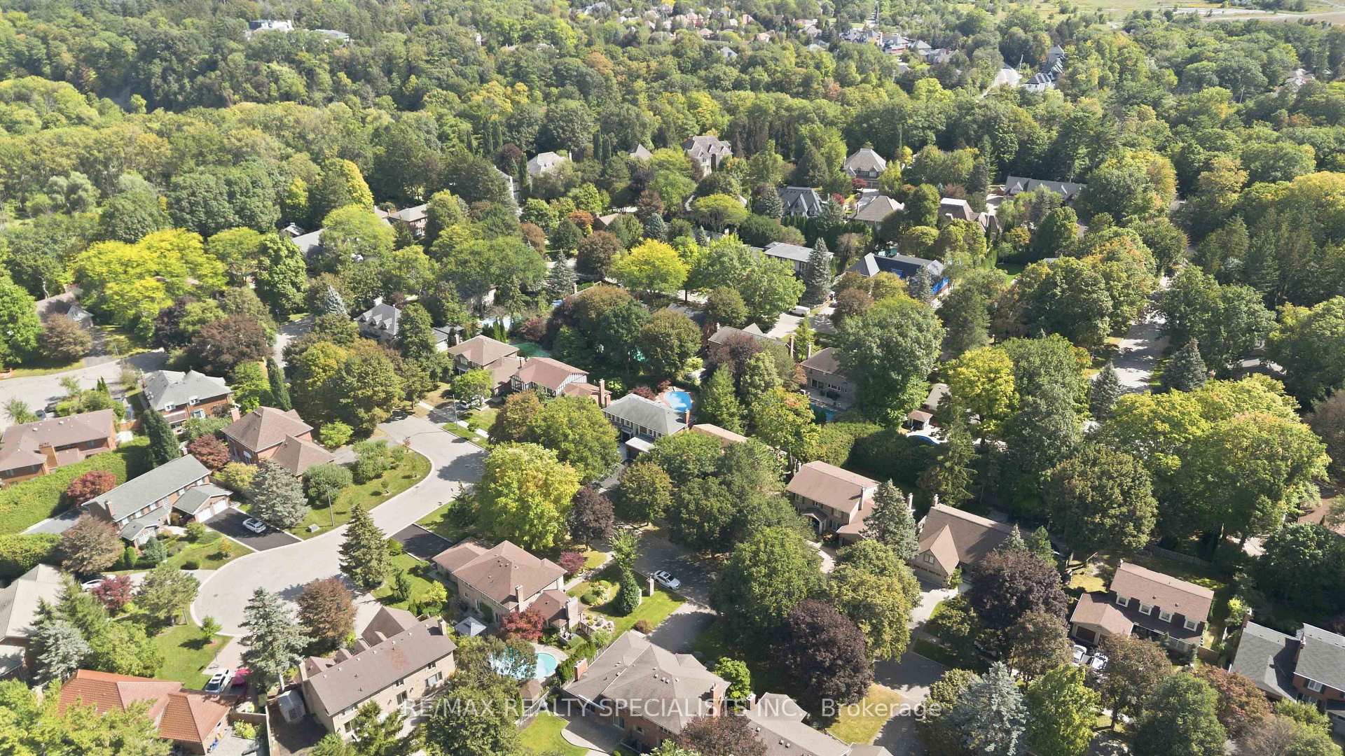 Photo 47 of 2255 Prince John Boulevard, Mississauga, Sheridan — HOMEH