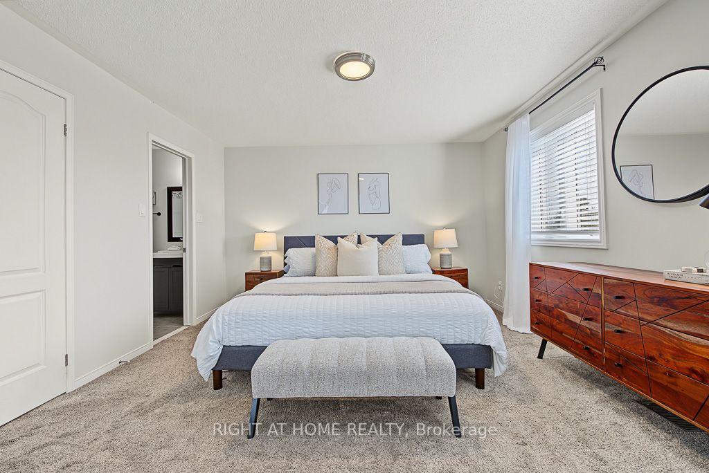 Photo 16 of 3829 Craighurst Avenue, Mississauga, Lisgar — HOMEH