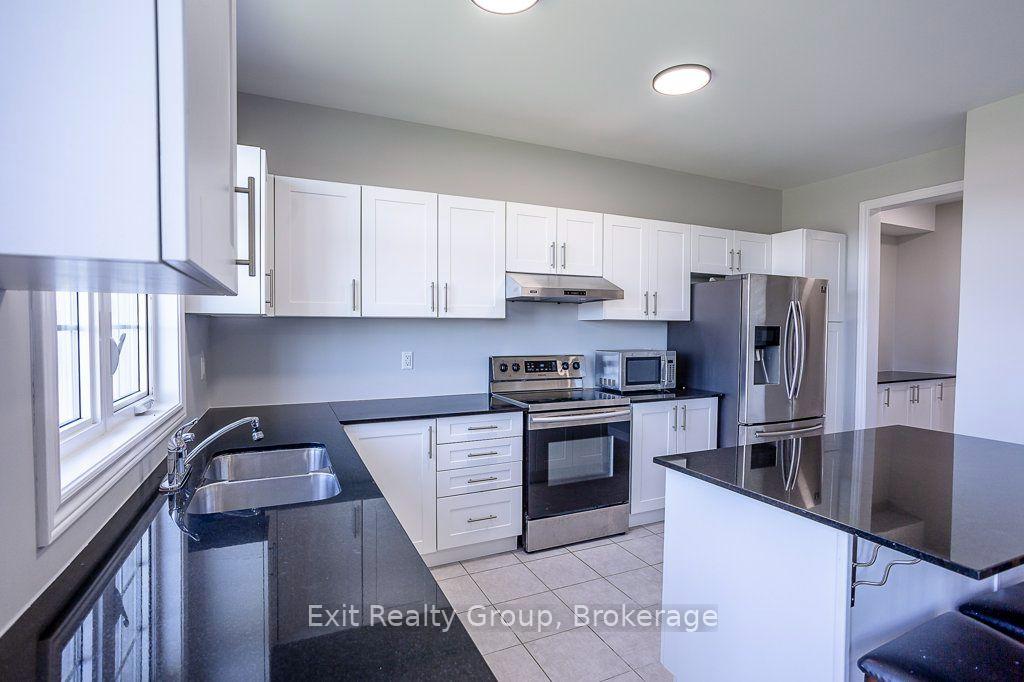 Photo 11 of 15 Summer Breeze Drive, Quinte West, Murray Ward — HOMEH