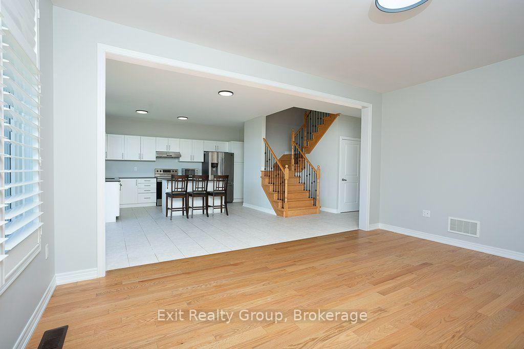 Photo 17 of 15 Summer Breeze Drive, Quinte West, Murray Ward — HOMEH