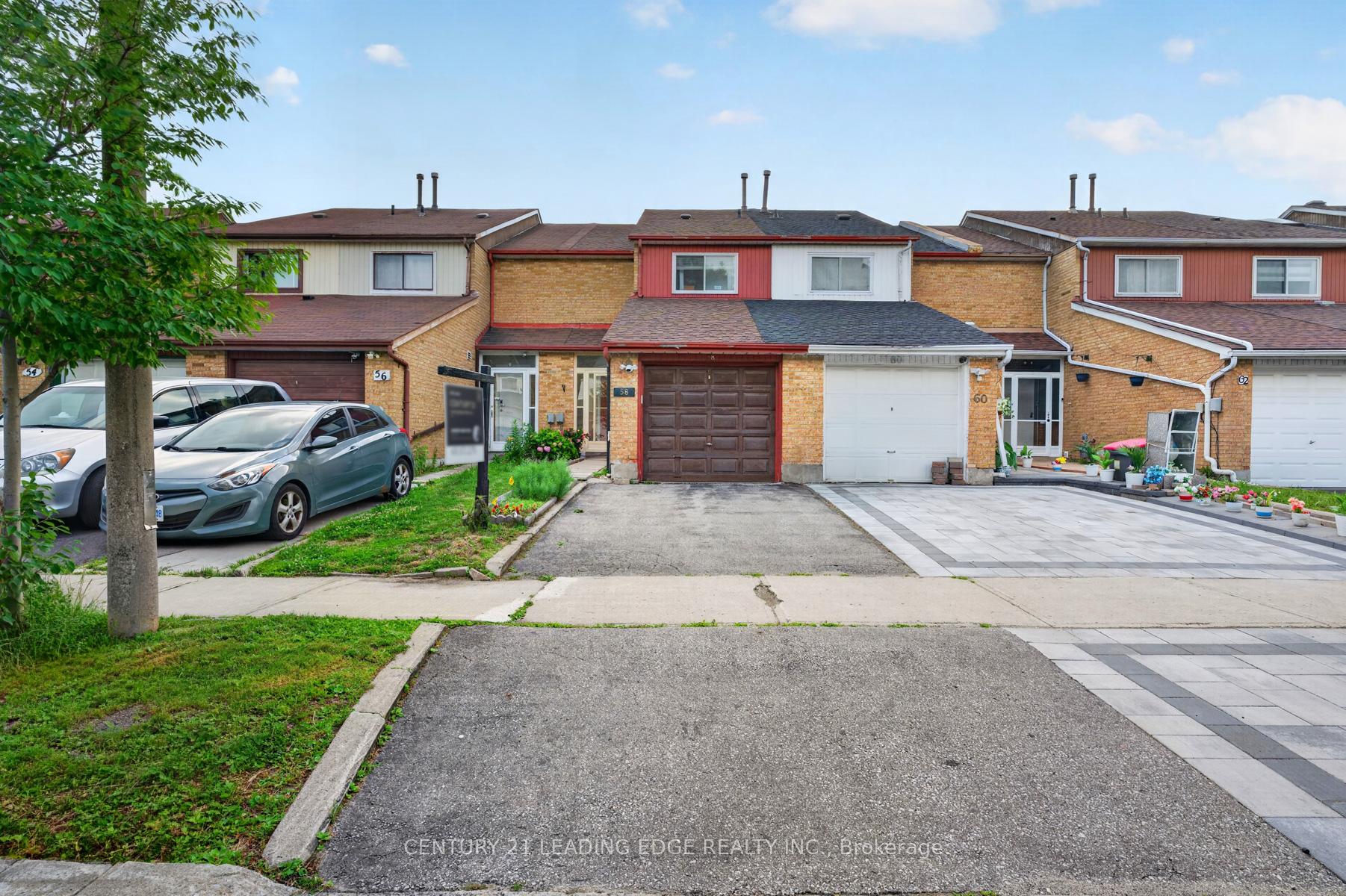 Photo 2 of 58 Valdor Drive, Scarborough, Agincourt North — HOMEH