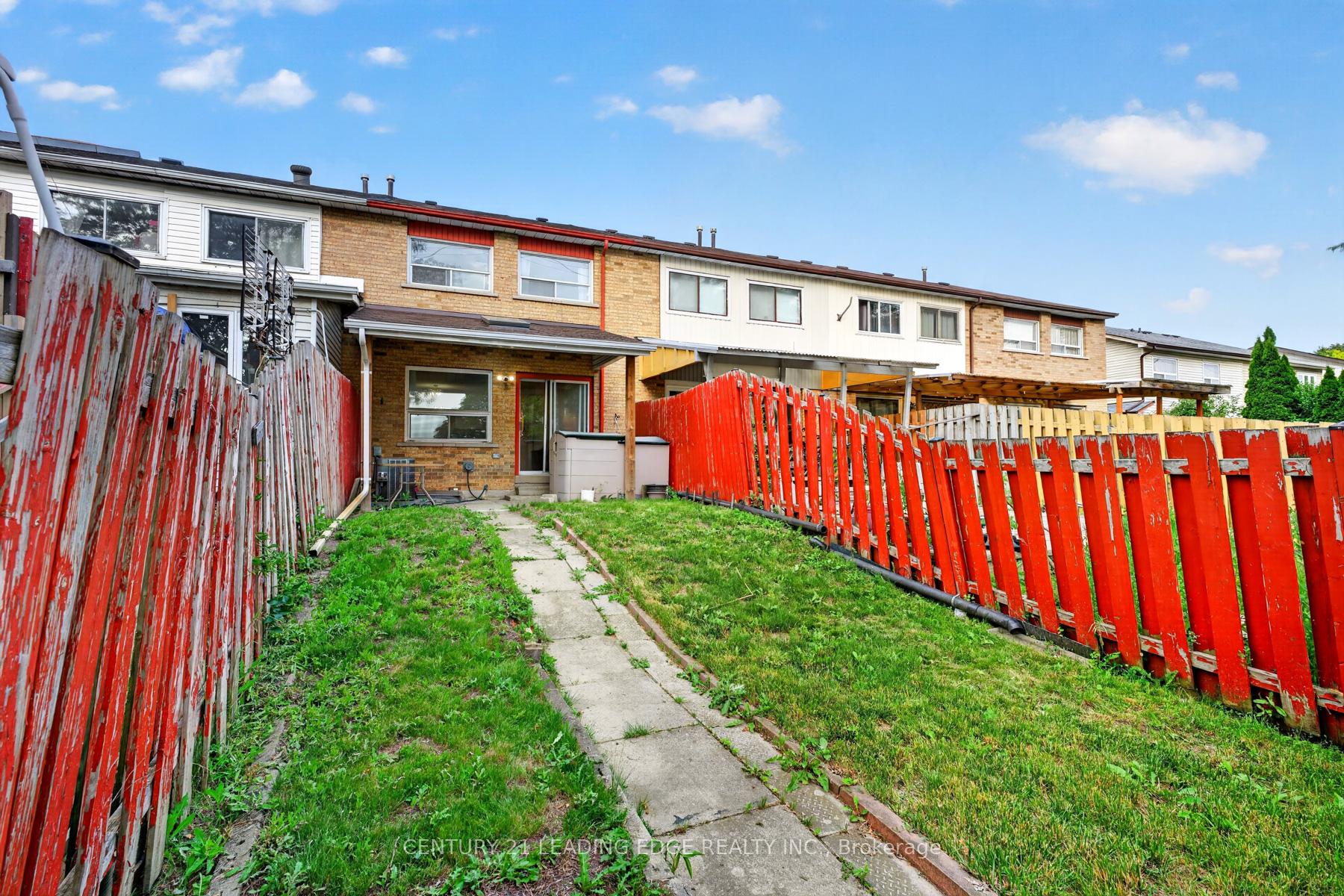 Photo 20 of 58 Valdor Drive, Scarborough, Agincourt North — HOMEH
