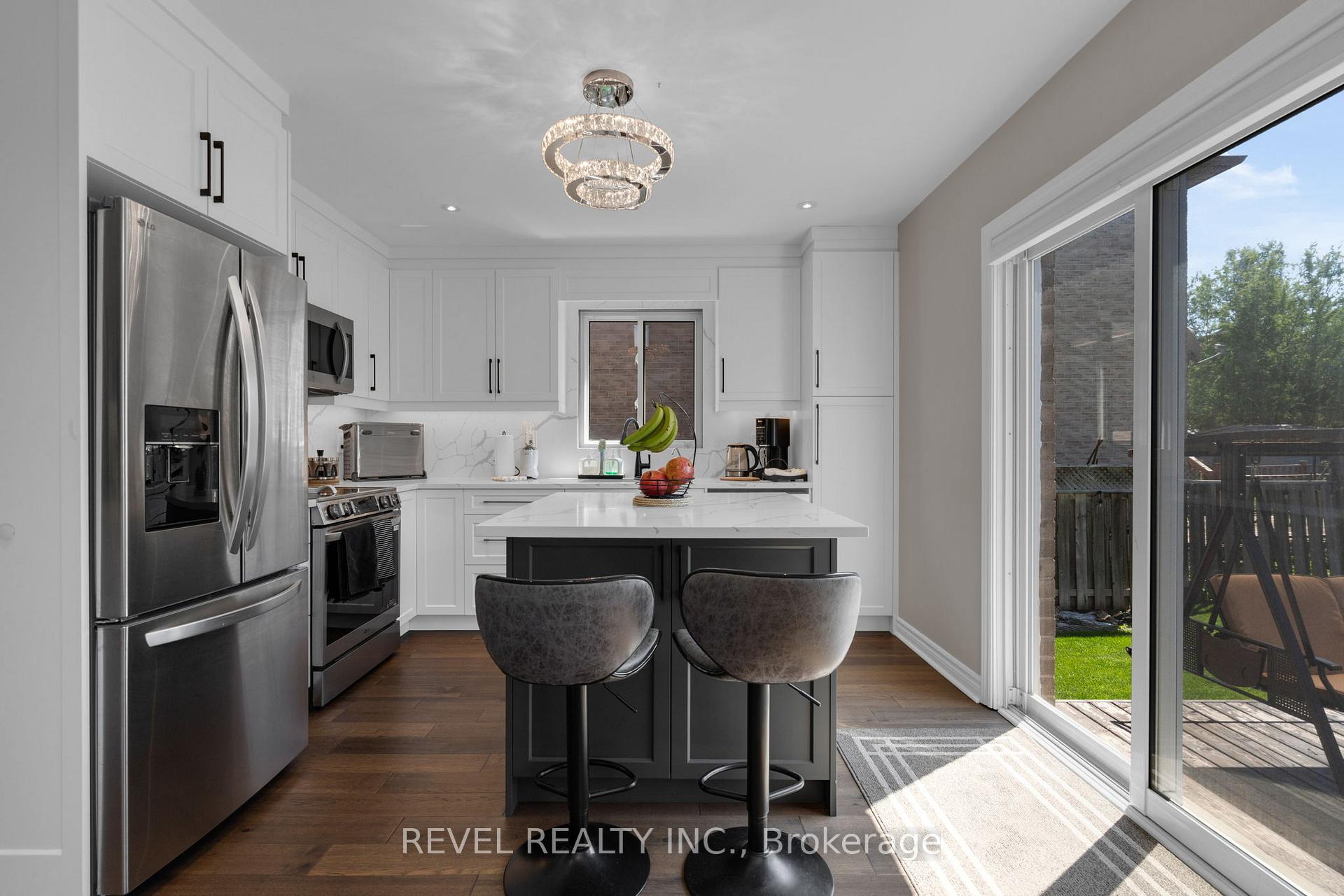 Photo 7 of 69 Stephanie Lane, Barrie, Painswick South — HOMEH