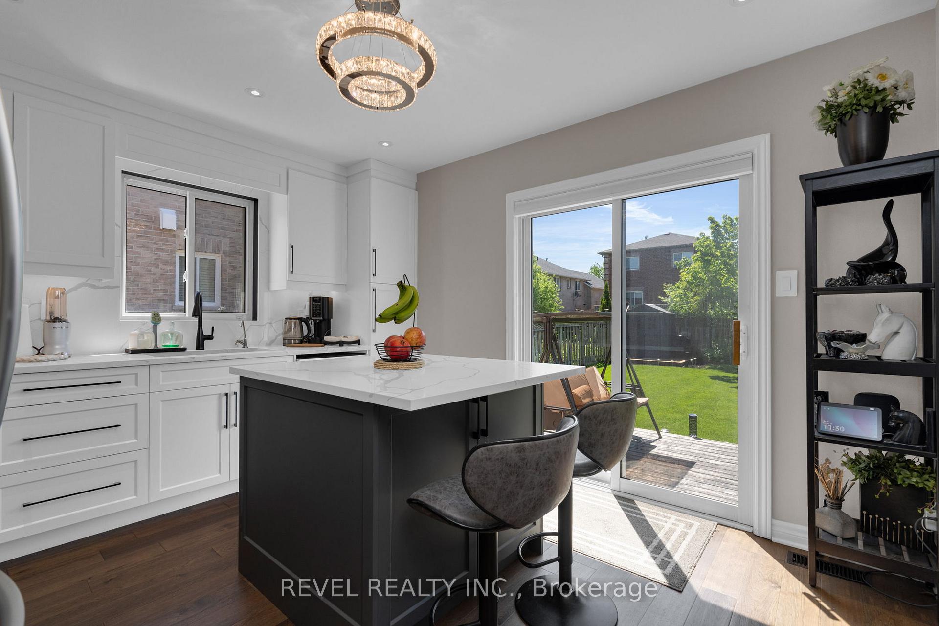 Photo 16 of 69 Stephanie Lane, Barrie, Painswick South — HOMEH