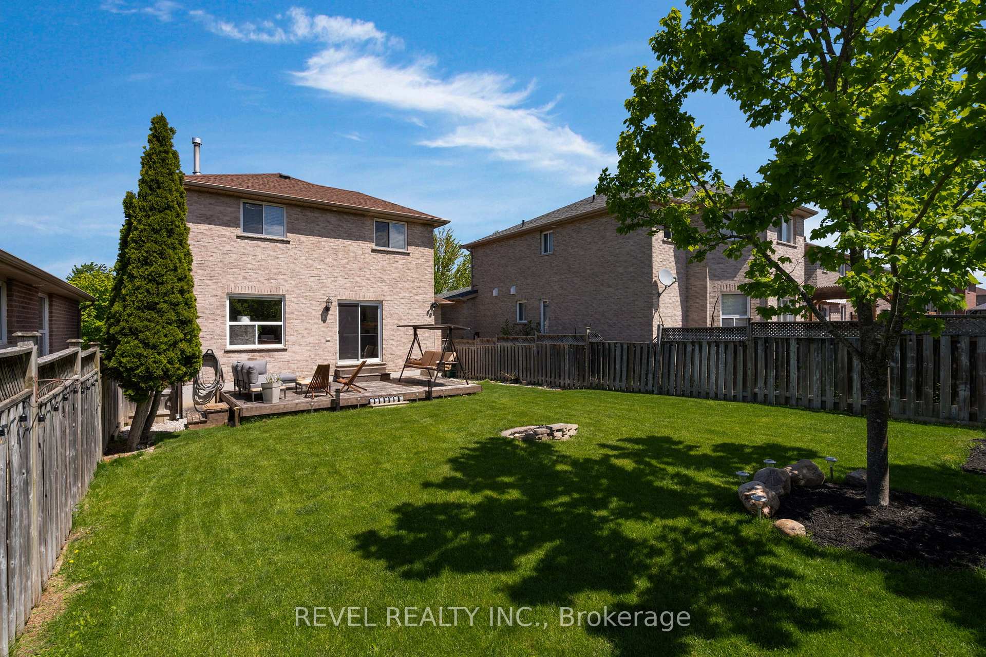Photo 38 of 69 Stephanie Lane, Barrie, Painswick South — HOMEH