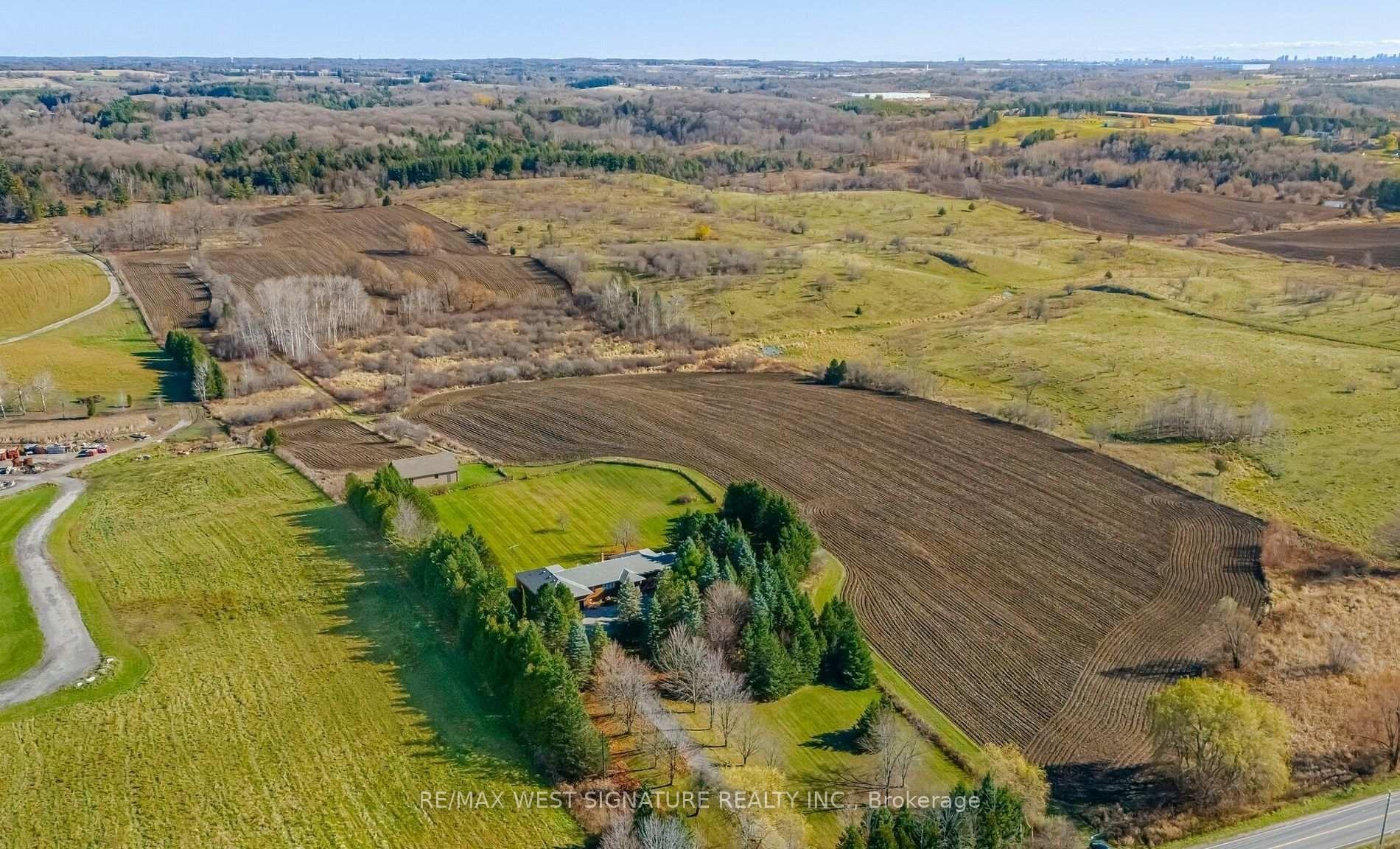Photo 36 of 13485 8th Concession, King, Rural King — HOMEH