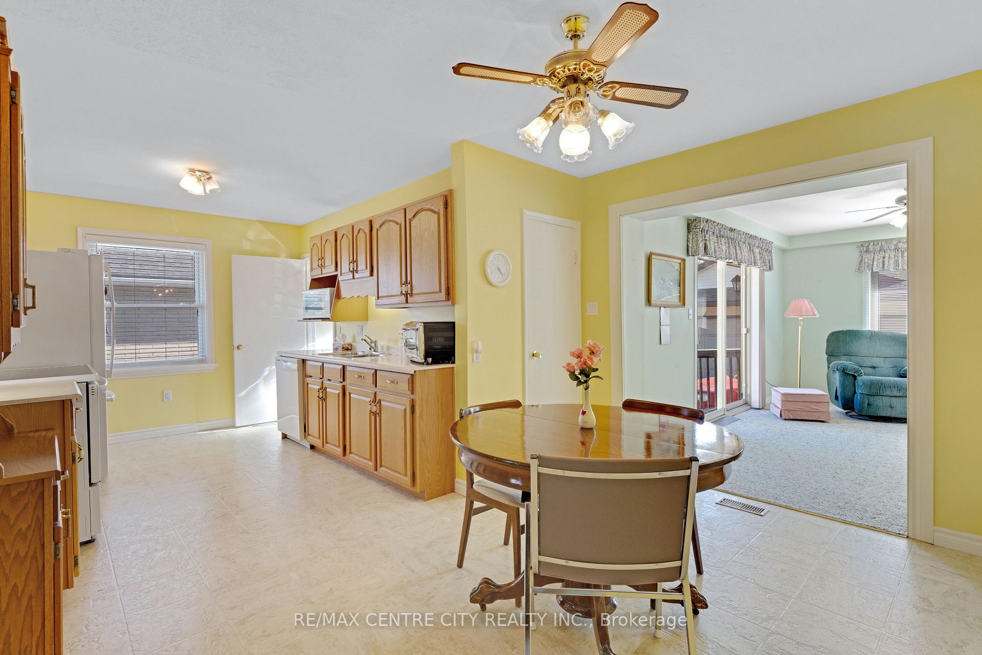 Photo 15 of 297 Wilson Avenue, Kitchener, Vanier - Kitchener — HOMEH