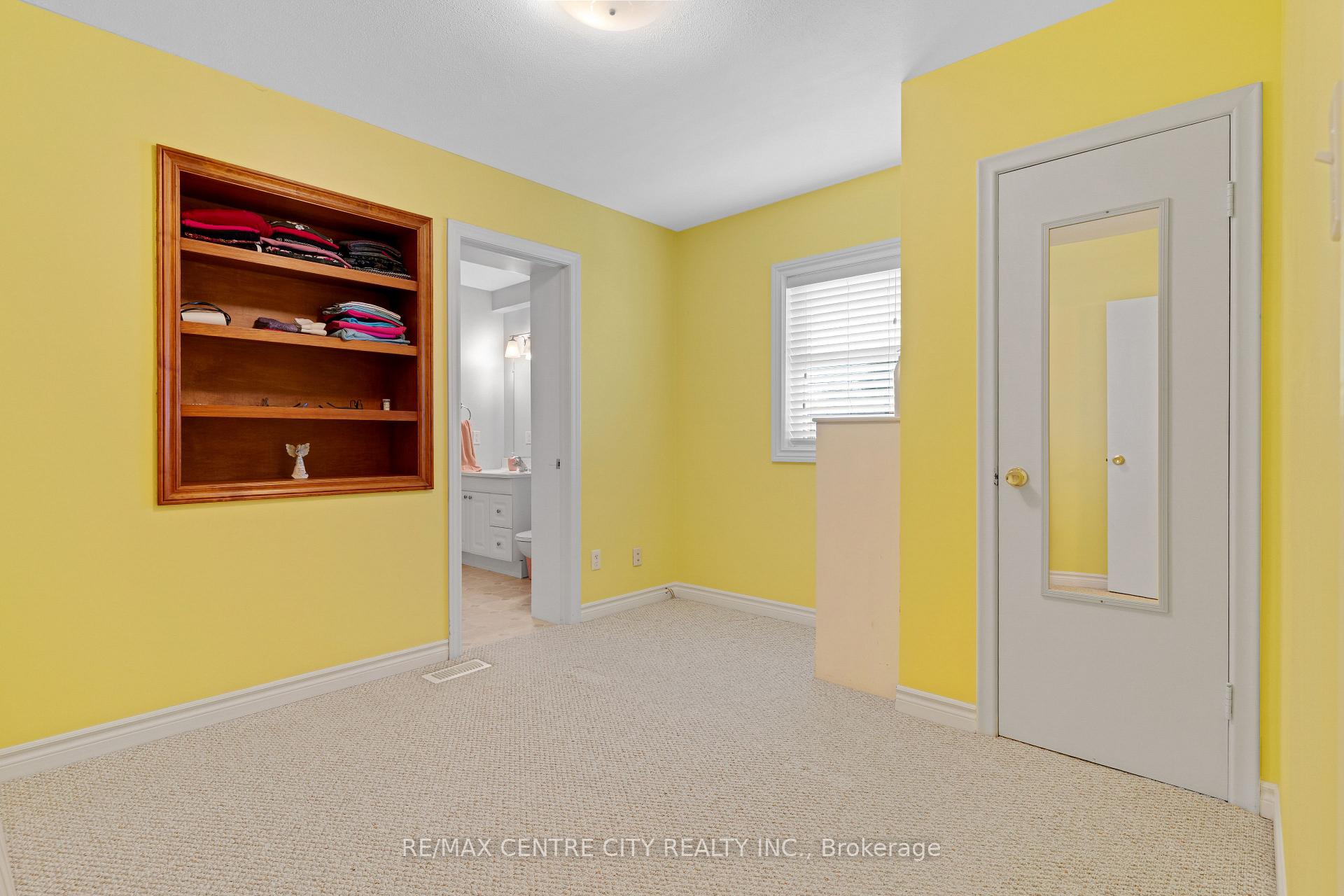 Photo 23 of 297 Wilson Avenue, Kitchener, Vanier - Kitchener — HOMEH
