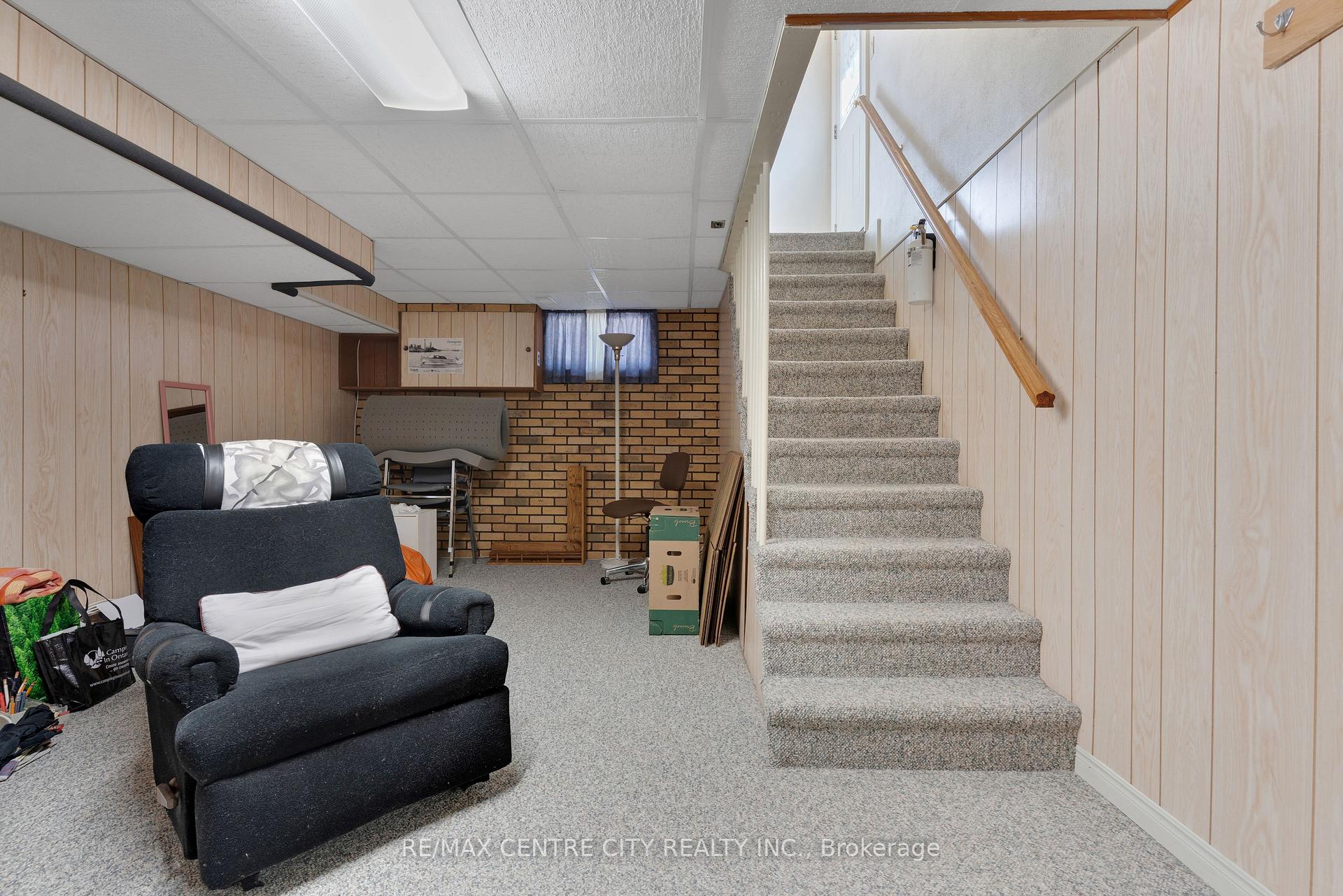 Photo 29 of 297 Wilson Avenue, Kitchener, Vanier - Kitchener — HOMEH