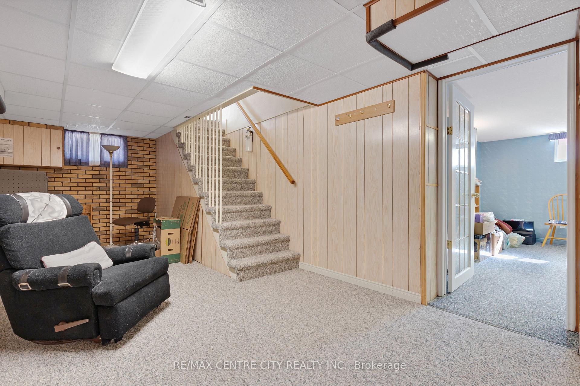 Photo 30 of 297 Wilson Avenue, Kitchener, Vanier - Kitchener — HOMEH