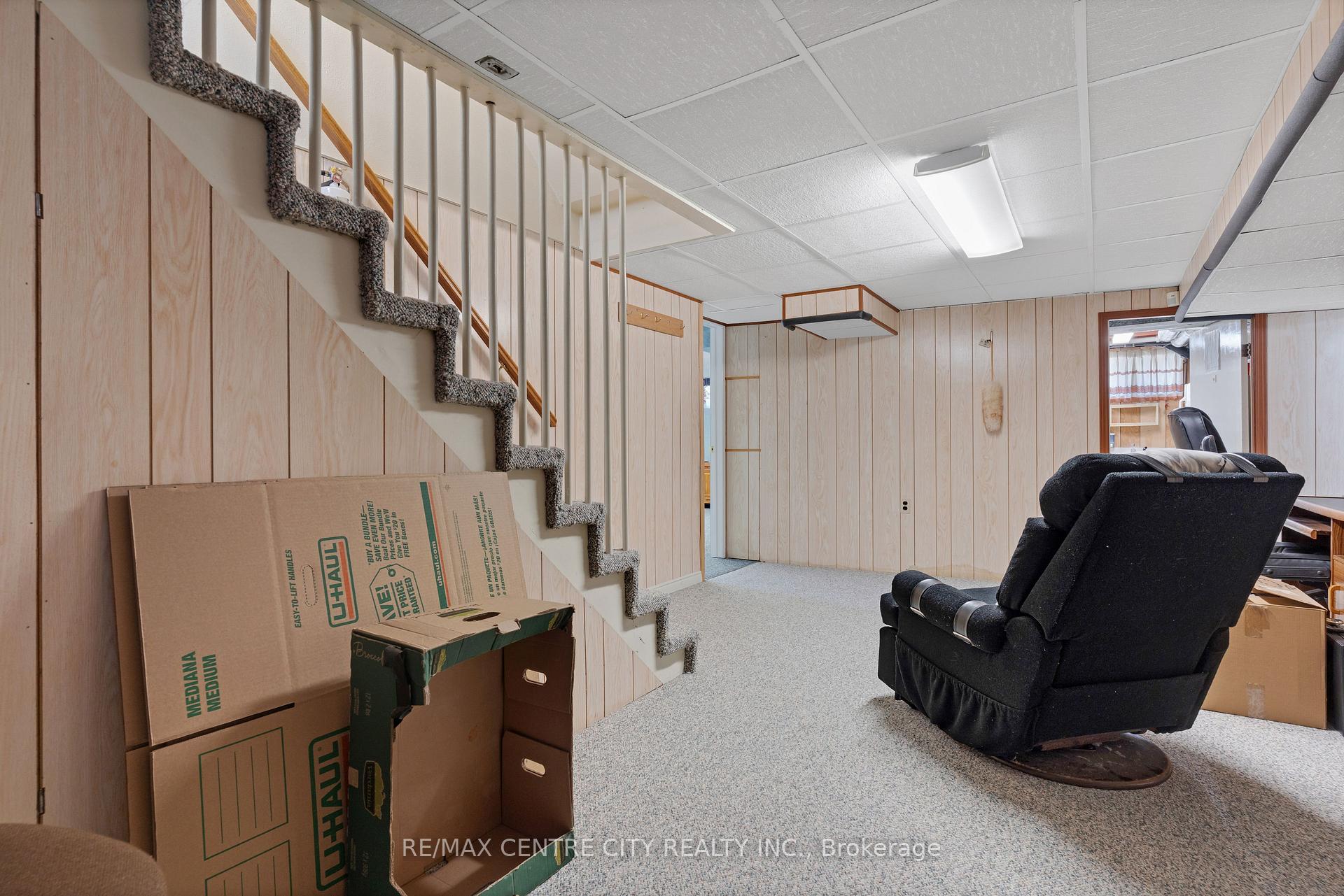 Photo 31 of 297 Wilson Avenue, Kitchener, Vanier - Kitchener — HOMEH