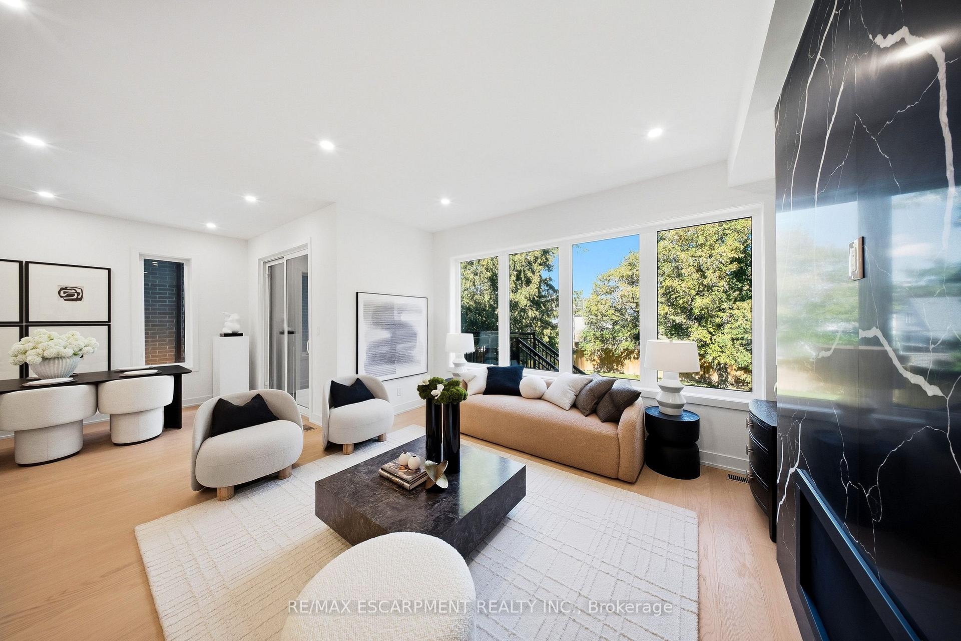 Photo 14 of 14 Kentroyal Drive, Etobicoke, Edenbridge-Humber Valley — HOMEH