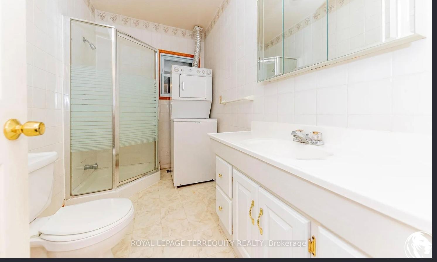 Photo 4 of 252 Bloor Street E, Oshawa, Lakeview — HOMEH