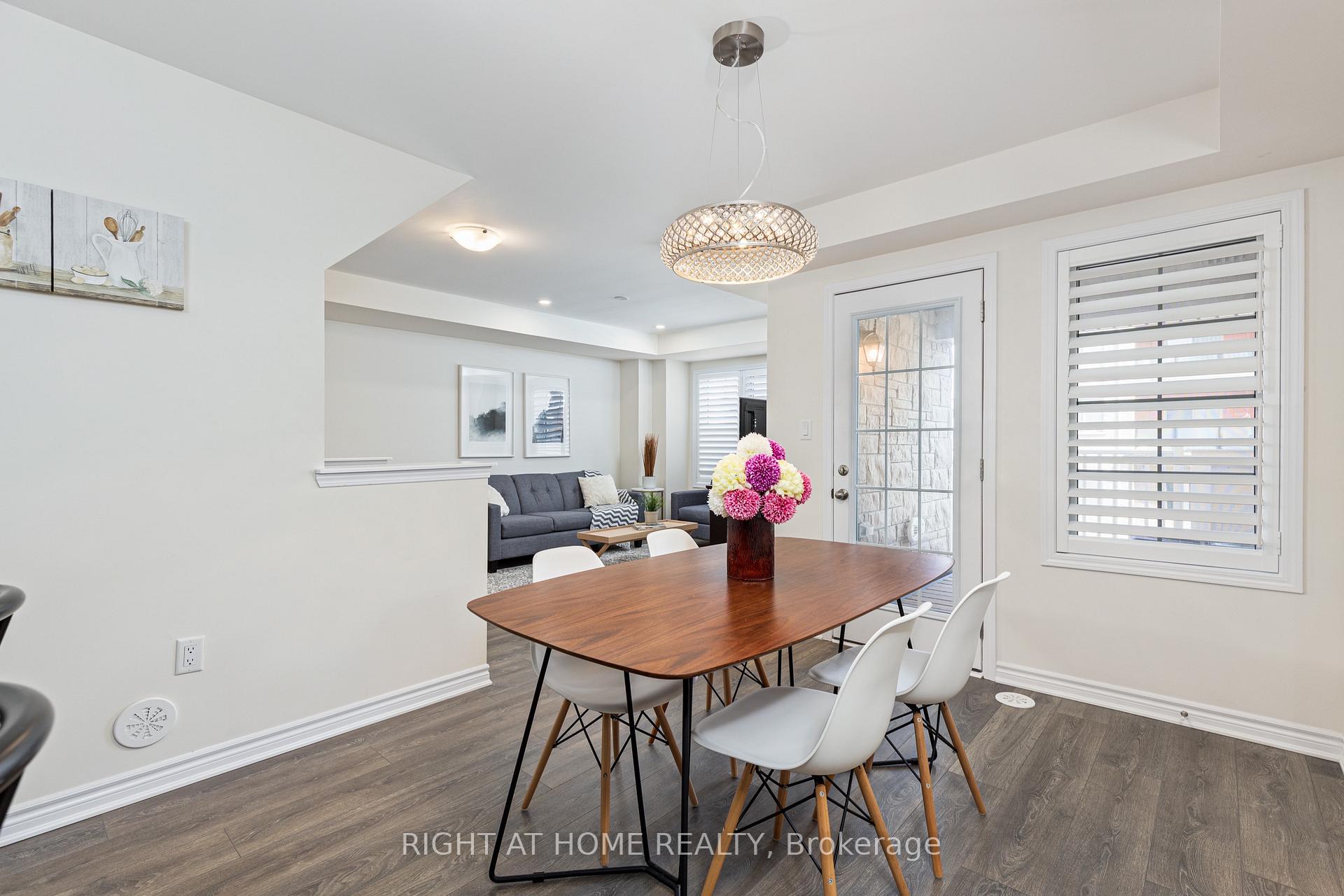 Photo 8 of 2493 Fall Harvest Crescent, Pickering, Rural Pickering — HOMEH